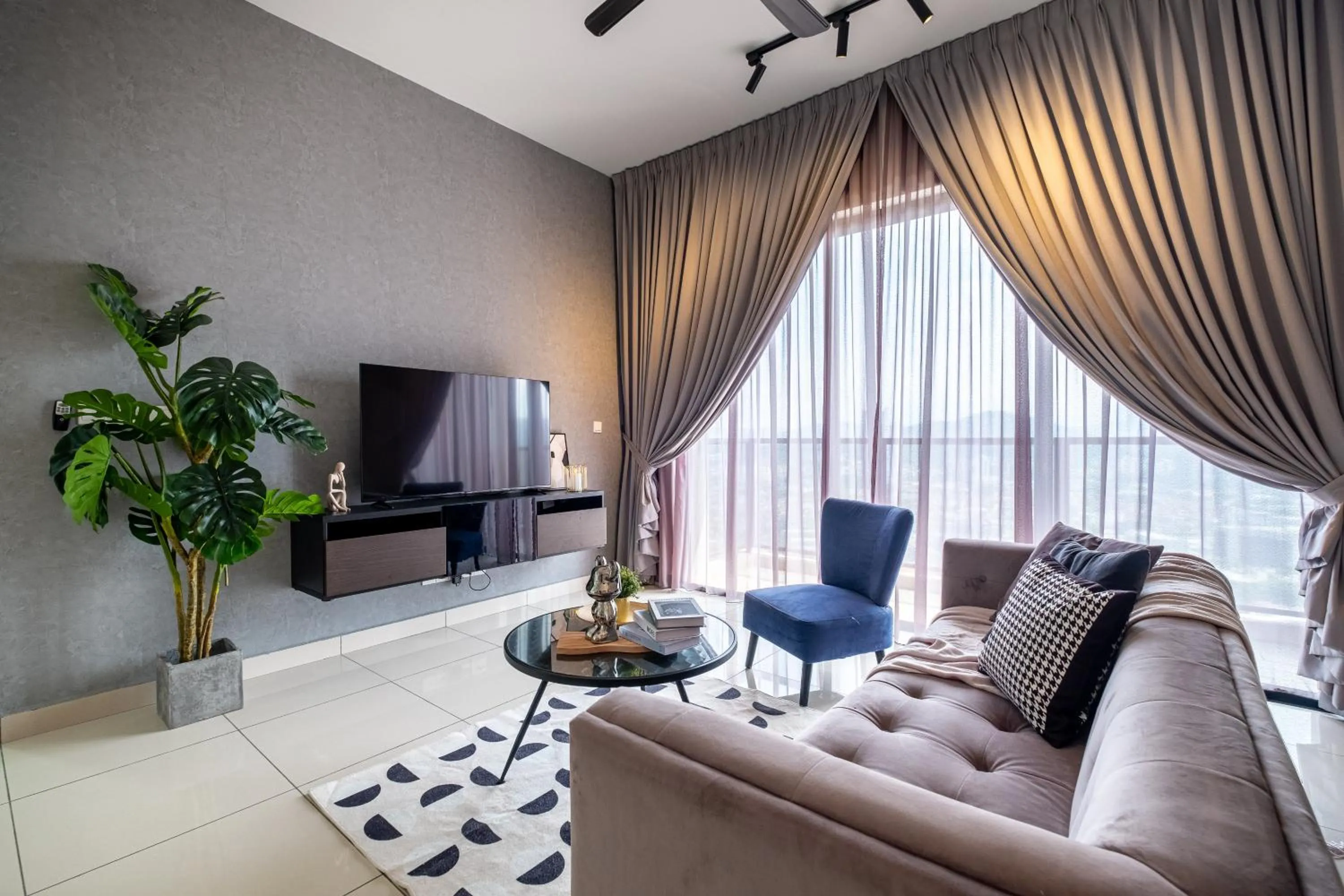 Premium Classy 4Room@Astoria Ampang 12pax 6km KLCC