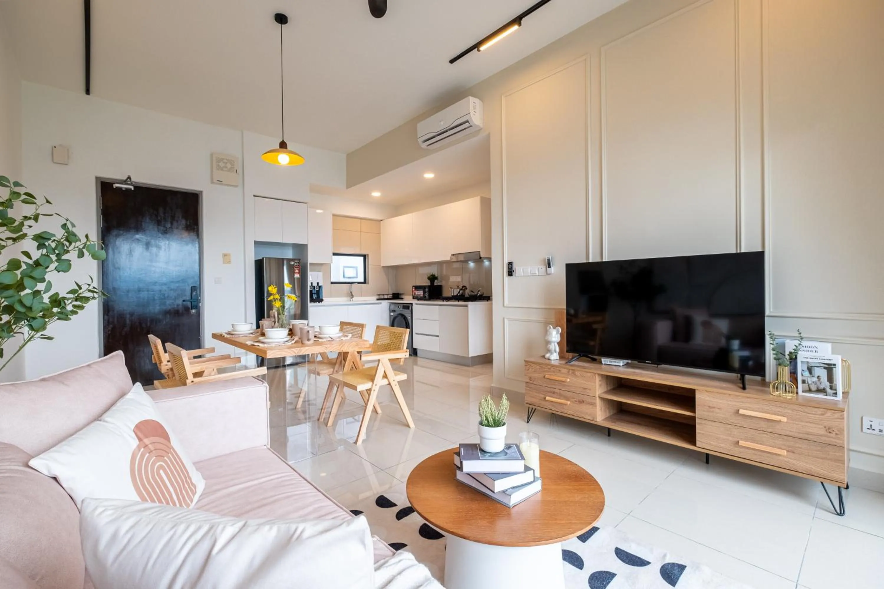 Premium Classy 4Room@Astoria Ampang 12pax 6km KLCC