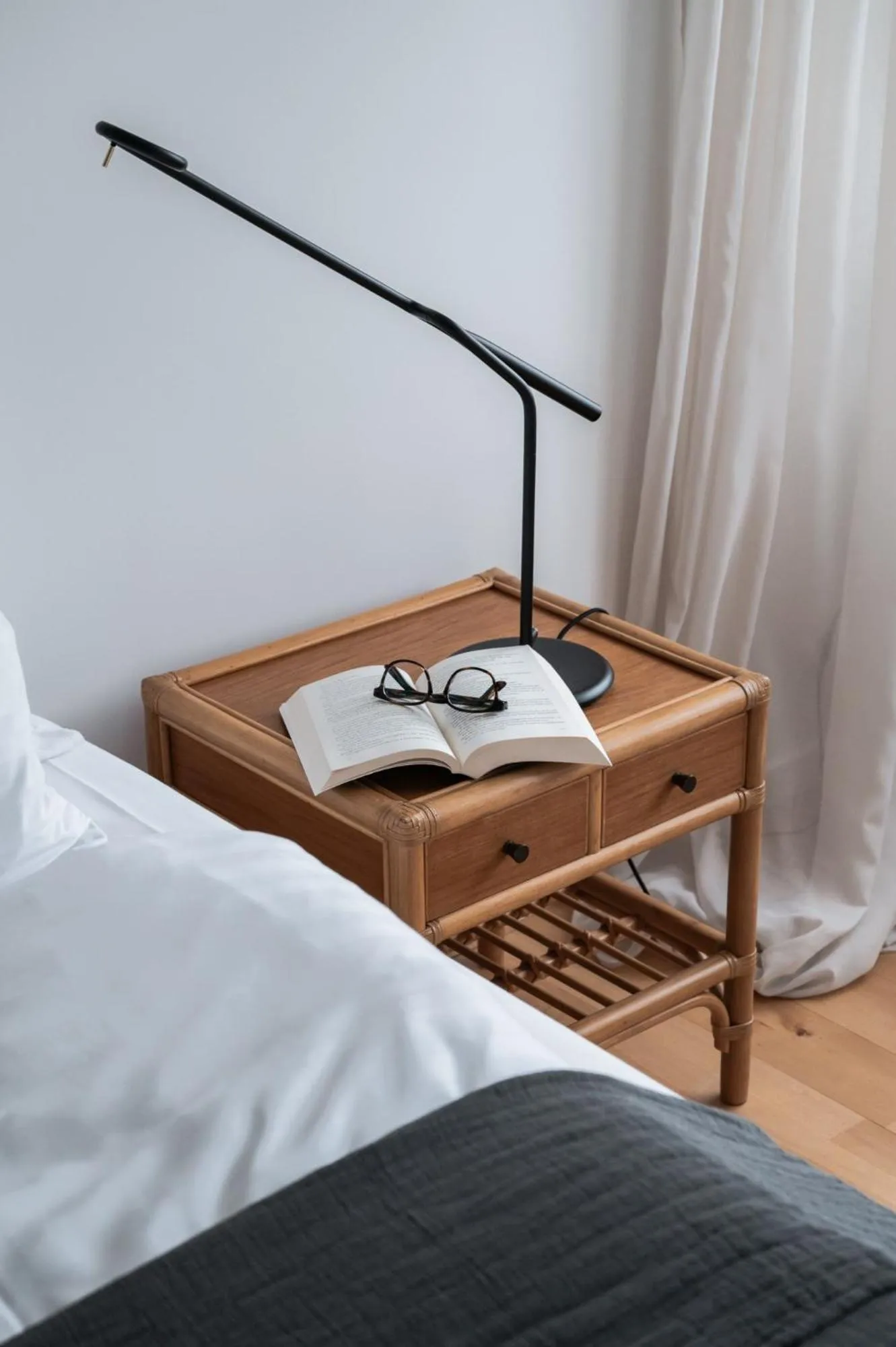 Bedroom, Bed in Queens Courtyard by Daniel&Jacob's