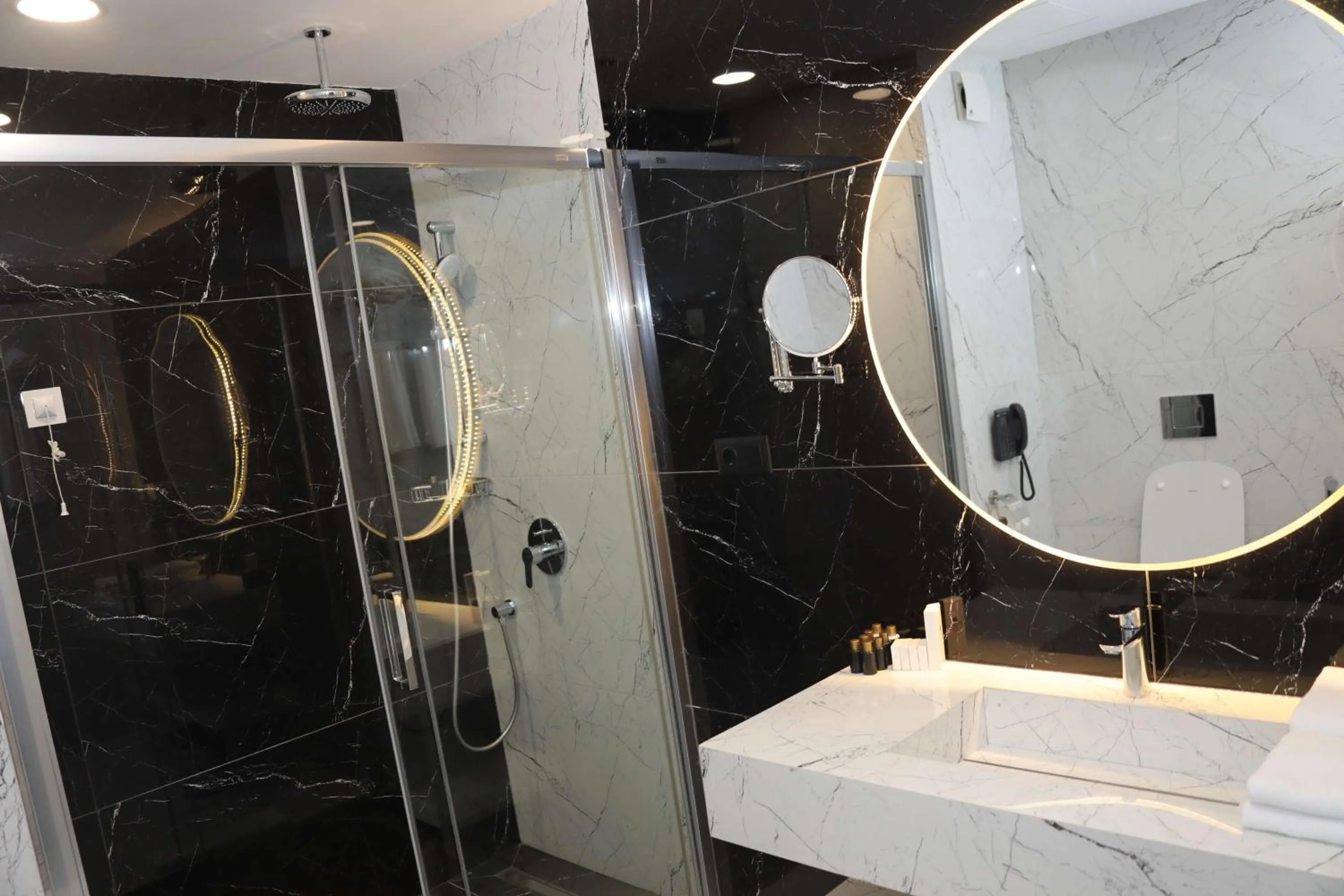 Bathroom in Best Western Premier DJ Hotel