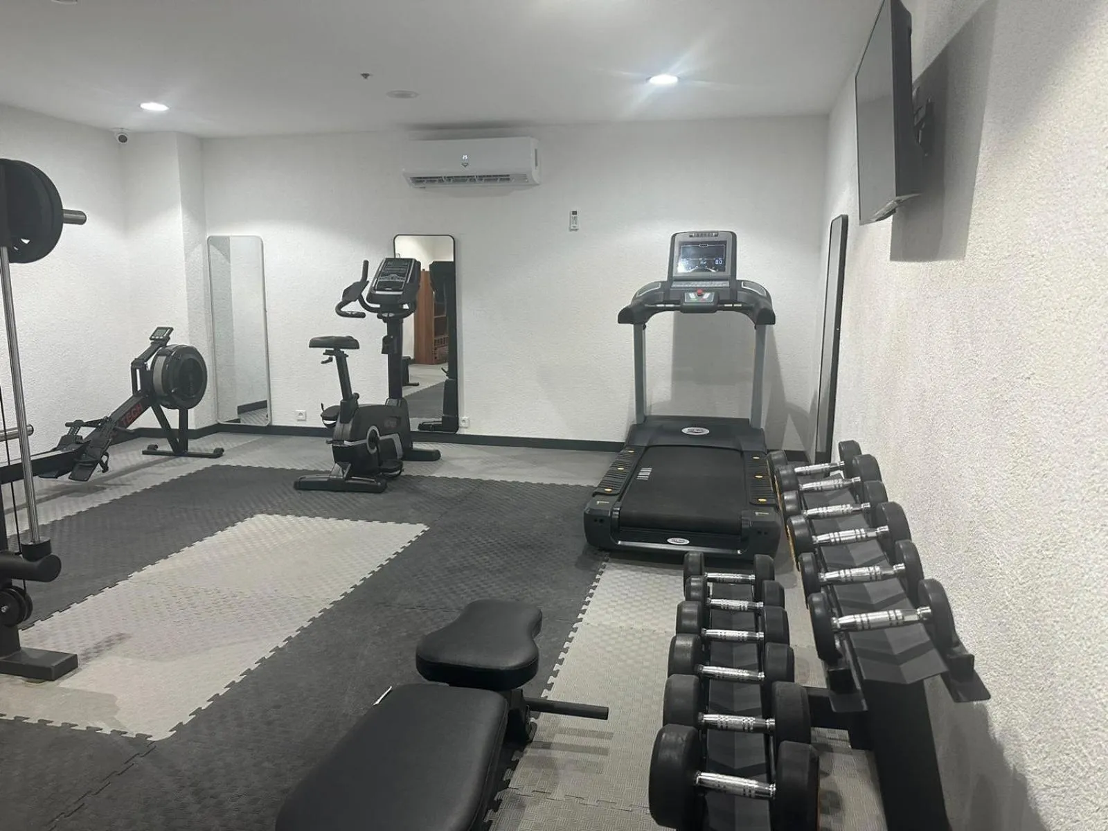 Fitness centre/facilities in Best Western Premier DJ Hotel