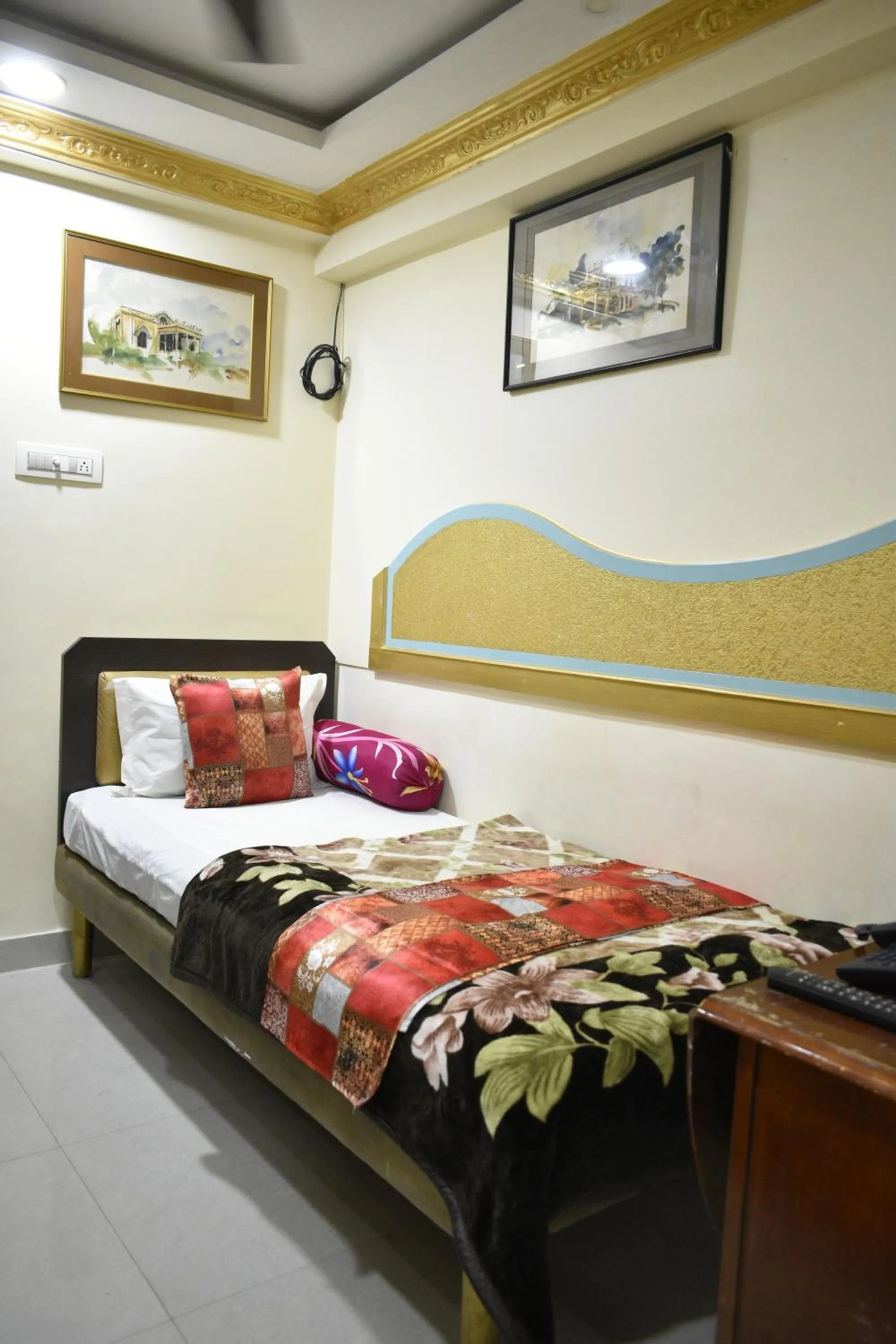 Bedroom, Bed in Ya Inn Rooms & Suites