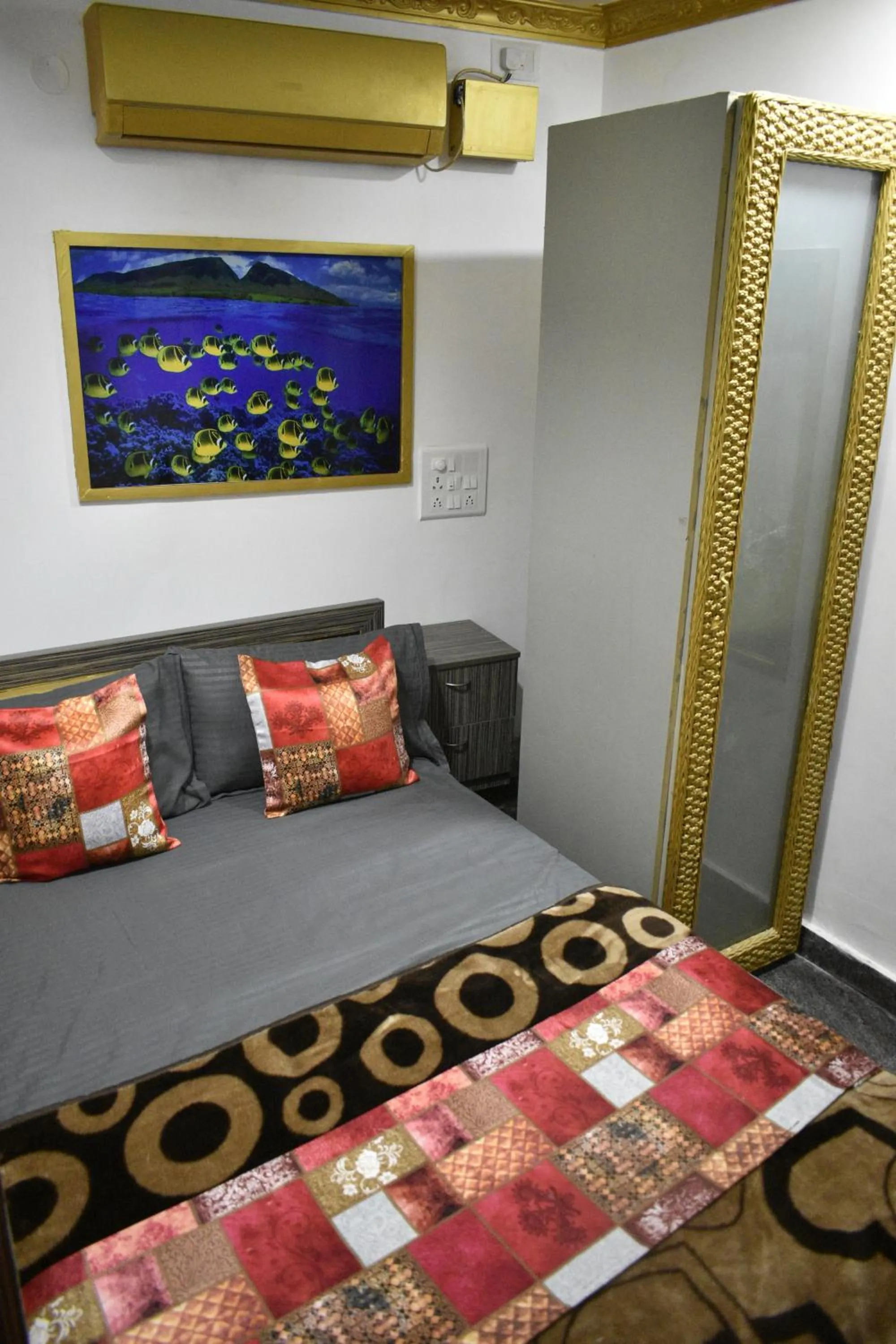 Bedroom, Bed in Ya Inn Rooms & Suites