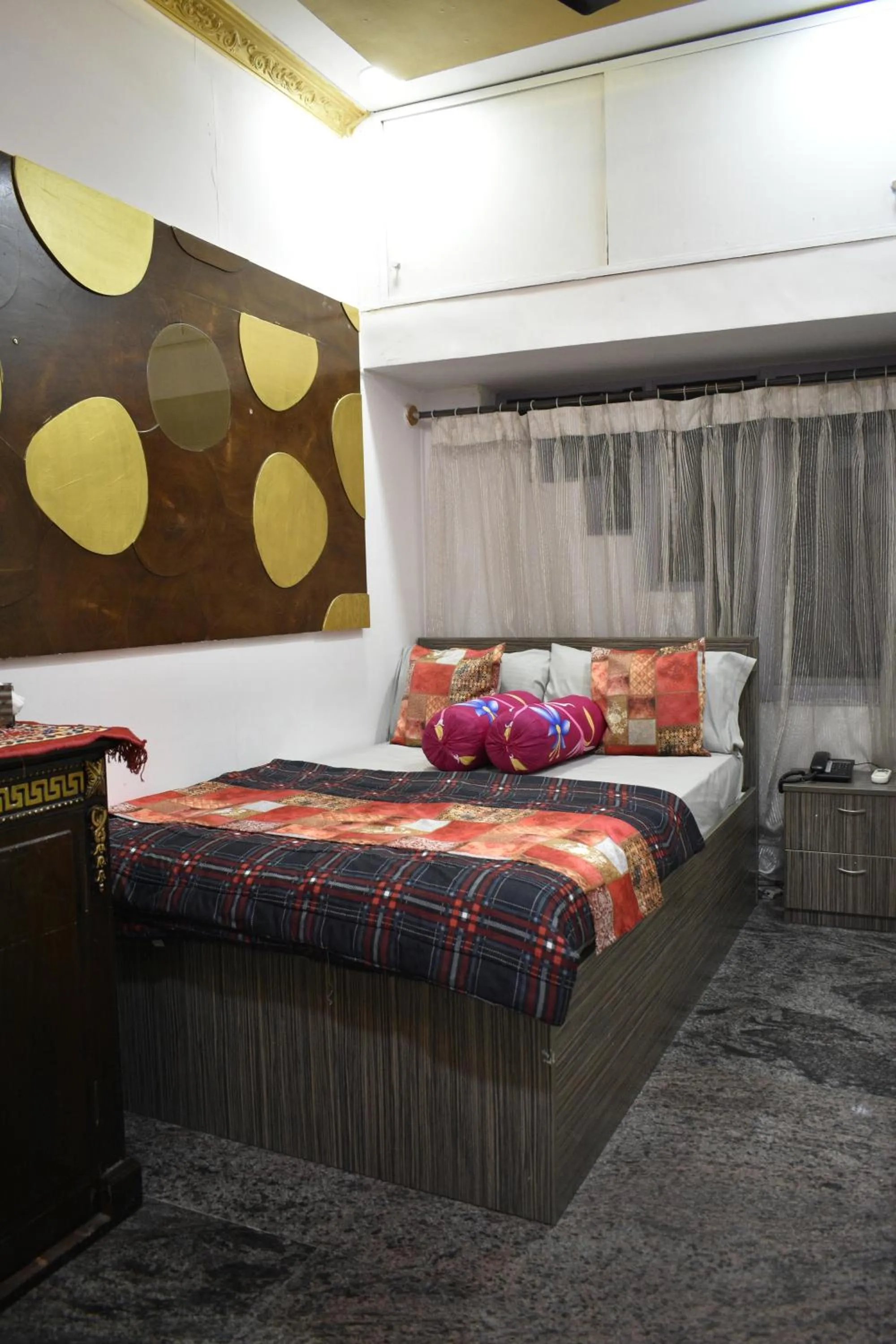 Bedroom, Bed in Ya Inn Rooms & Suites