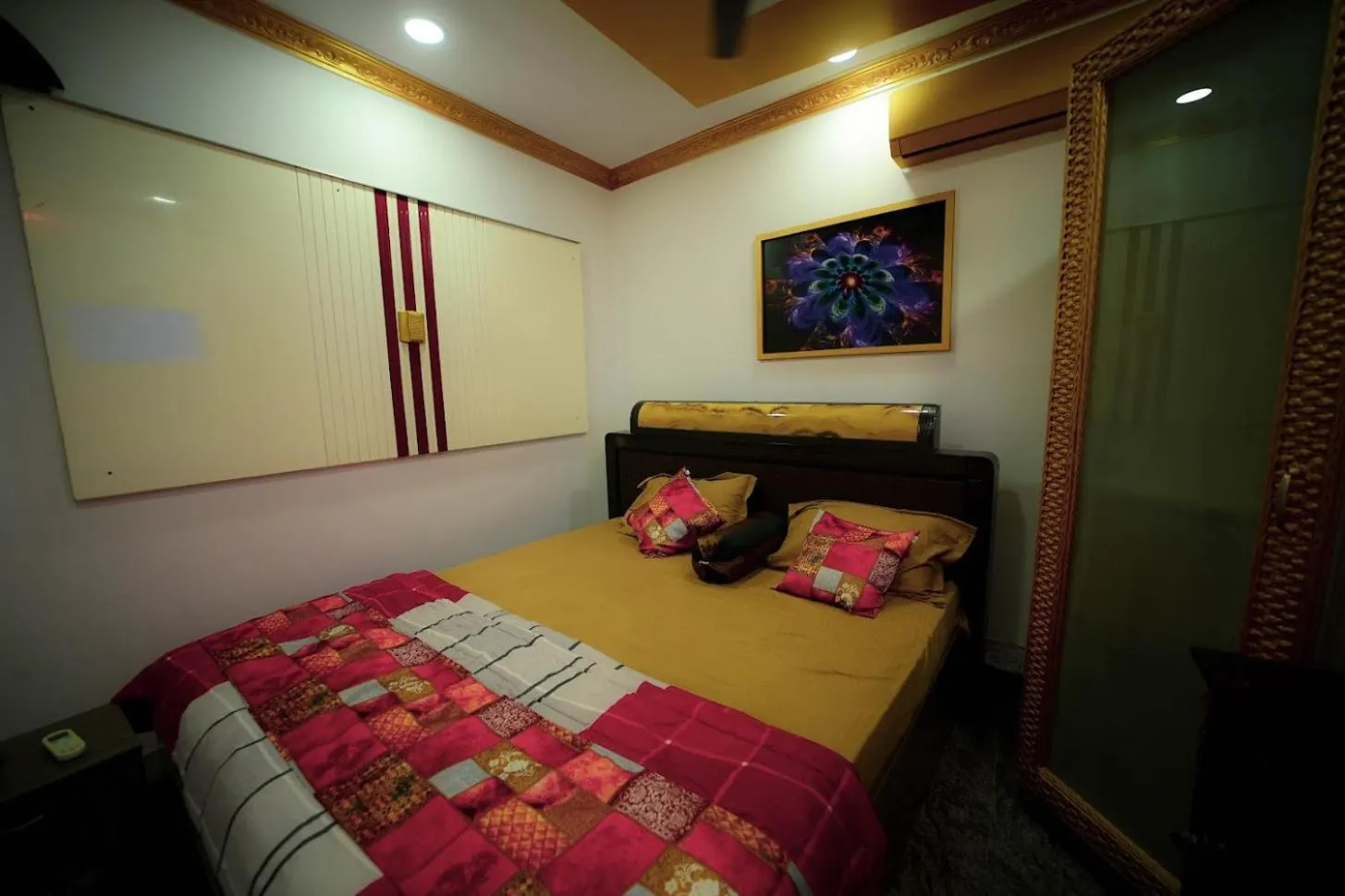 Bed in Ya Inn Rooms & Suites