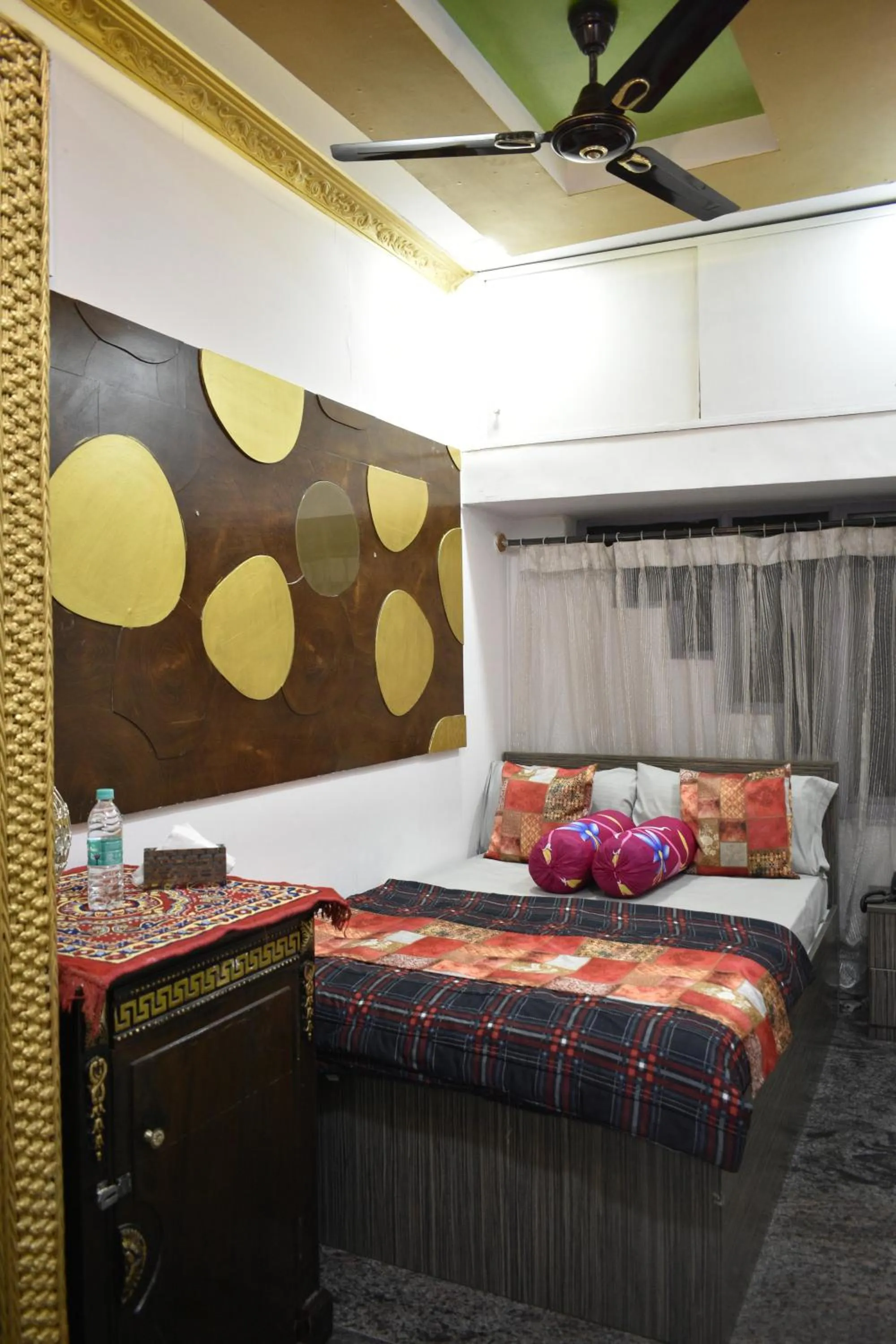 Bedroom, Bed in Ya Inn Rooms & Suites