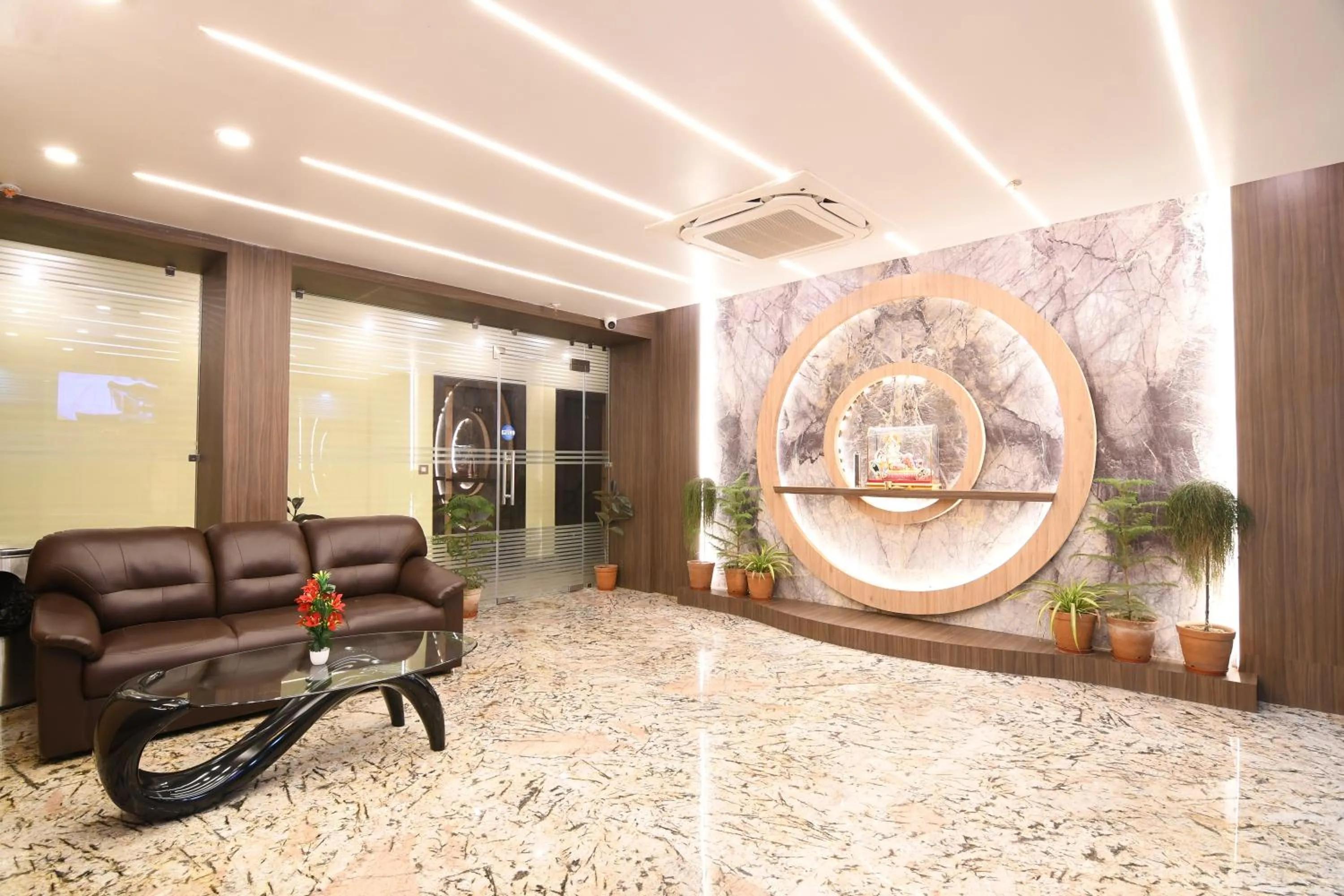 Lobby or reception in N B Sonar Bangla Hotel