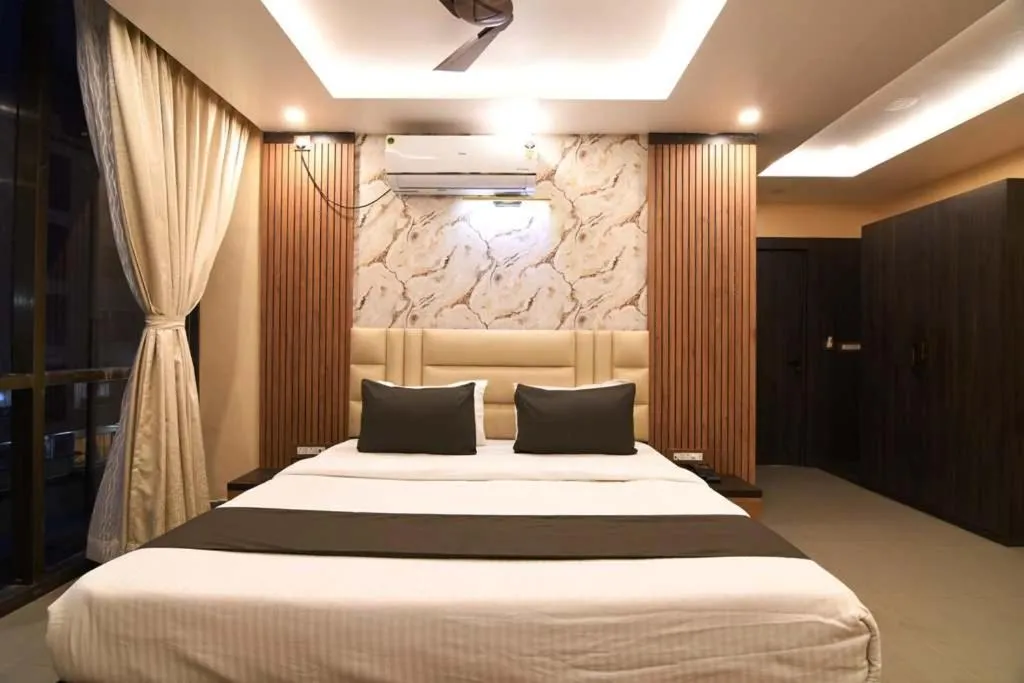 Bedroom, Bed in N B Sonar Bangla Hotel