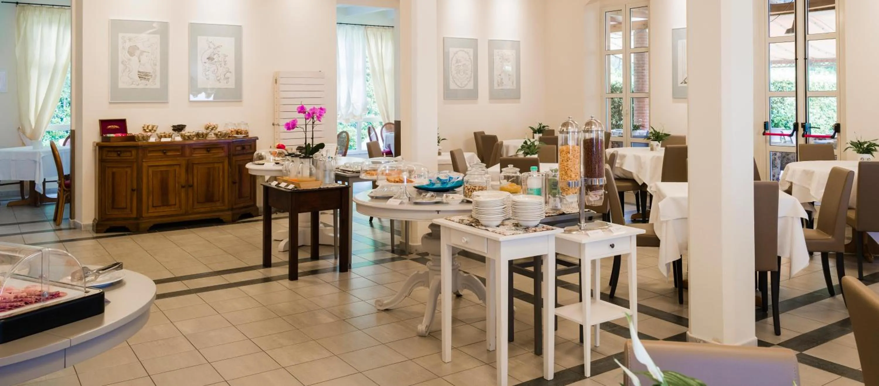 Breakfast in Hotel Regina