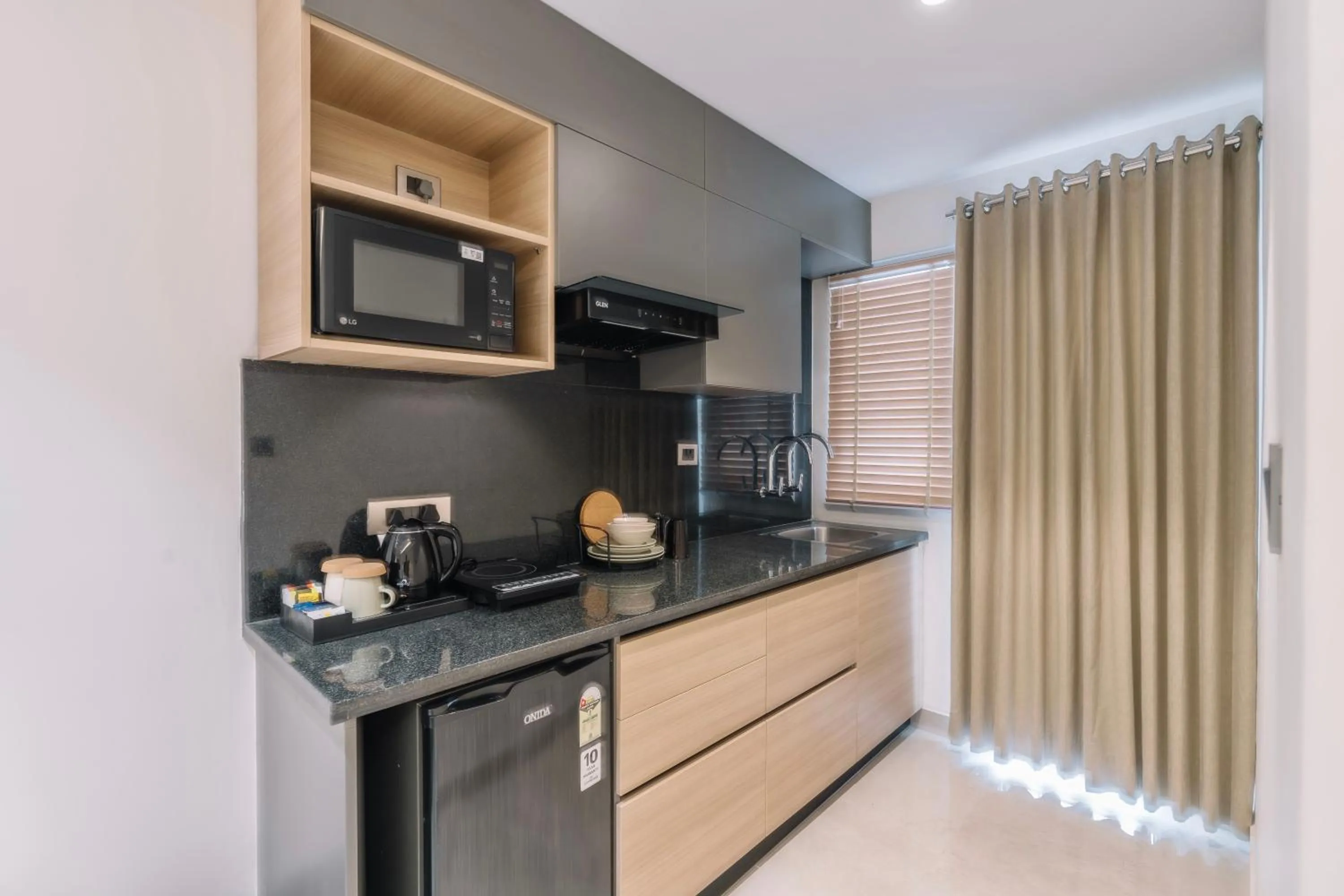 Coffee/tea facilities in SKYLA Studios & Suites - Kondapur