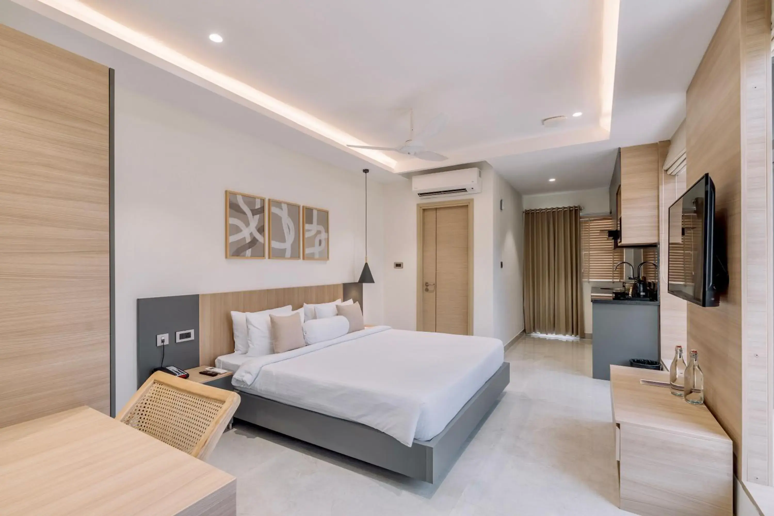 View (from property/room), Bed in SKYLA Studios & Suites - Kondapur View (from property/room), Bed in SKYLA Studios & Suites - Kondapur