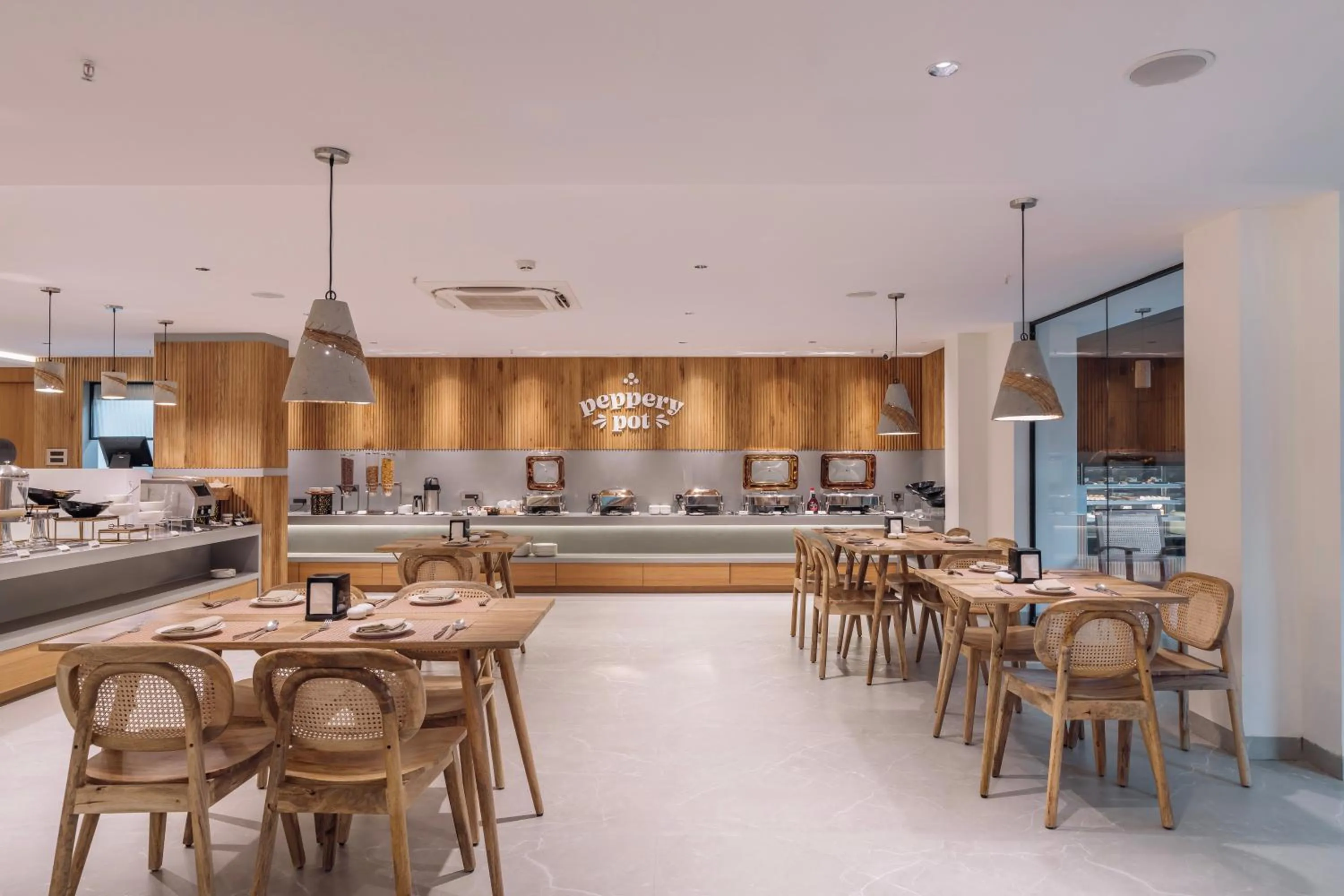 Restaurant/places to eat in SKYLA Studios & Suites - Kondapur