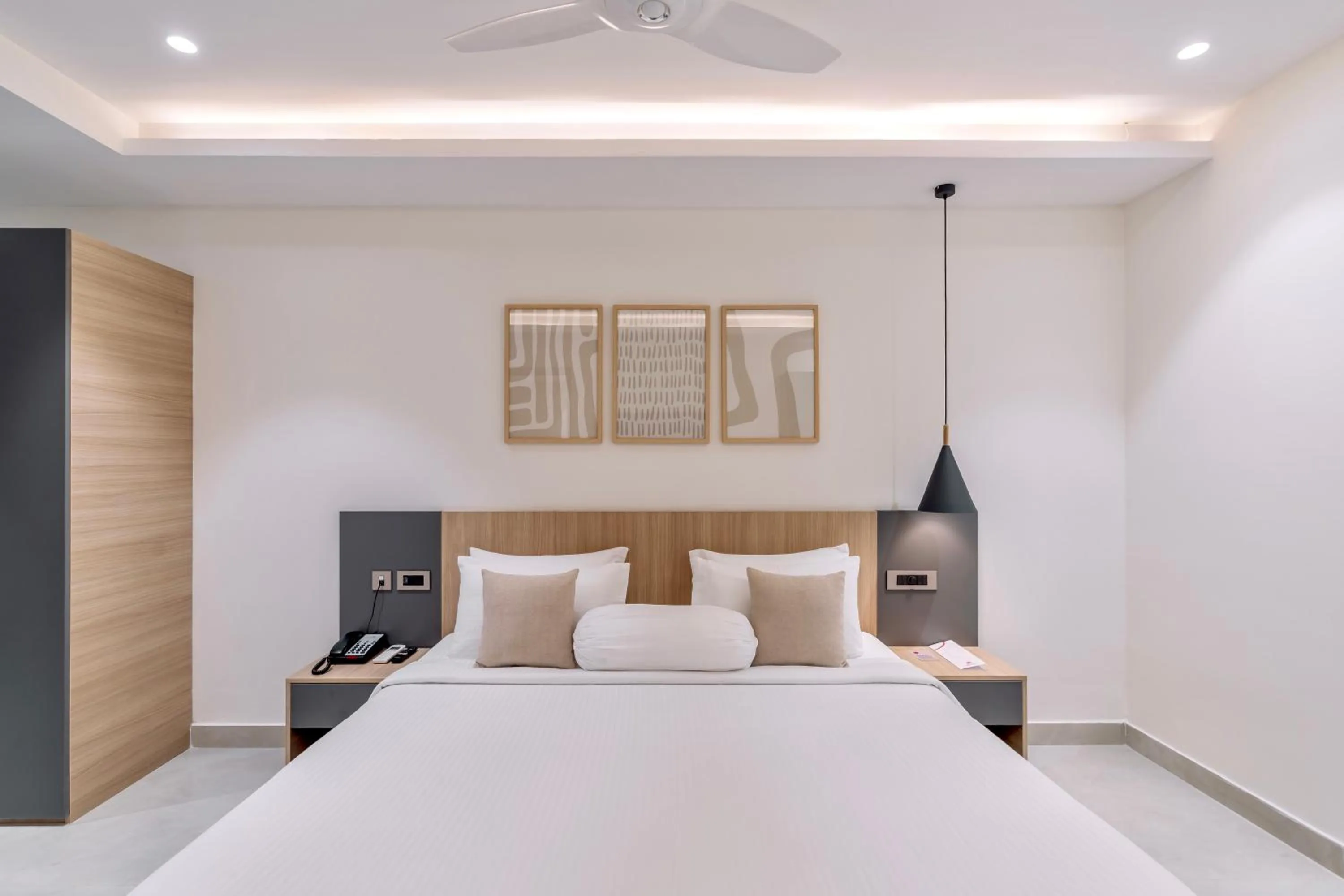 Bedroom, Bed in SKYLA Studios & Suites - Kondapur