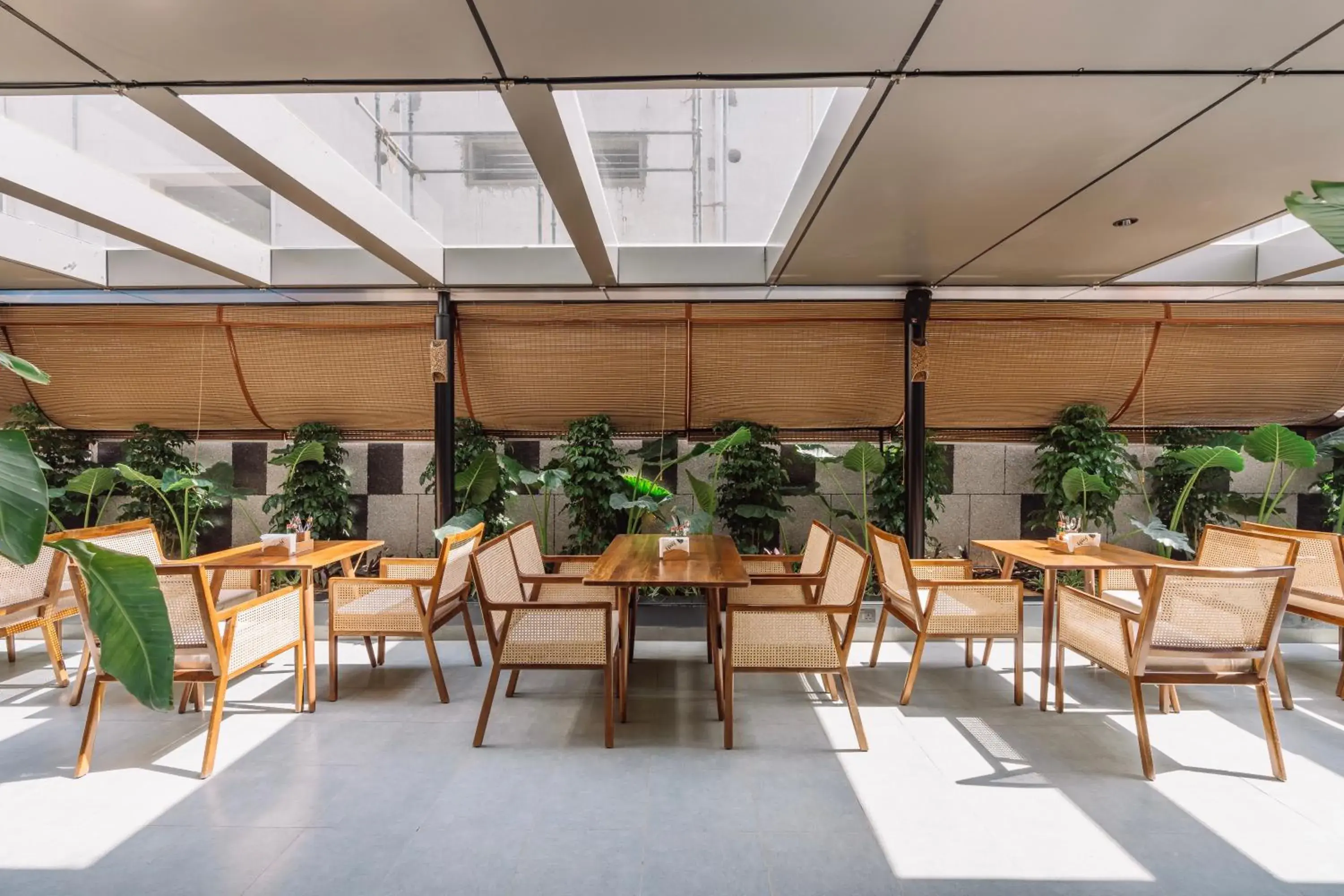 Restaurant/places to eat in SKYLA Studios & Suites - Kondapur Restaurant/places to eat in SKYLA Studios & Suites - Kondapur