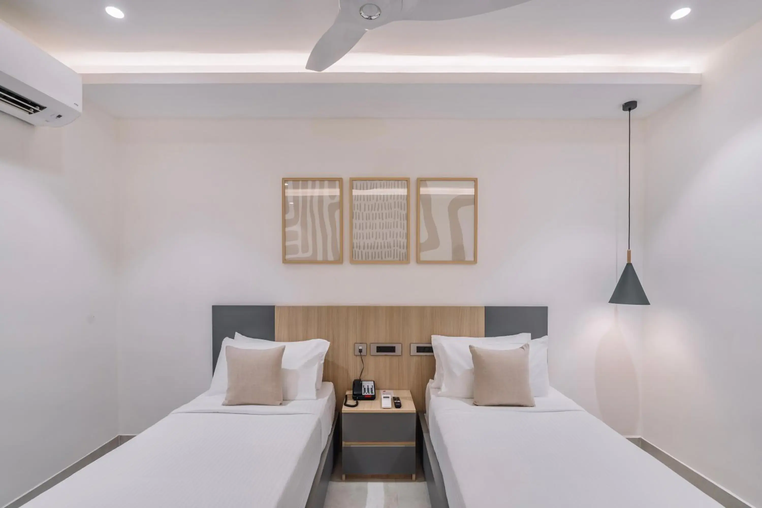 Bed in SKYLA Studios & Suites - Kondapur Bed in SKYLA Studios & Suites - Kondapur