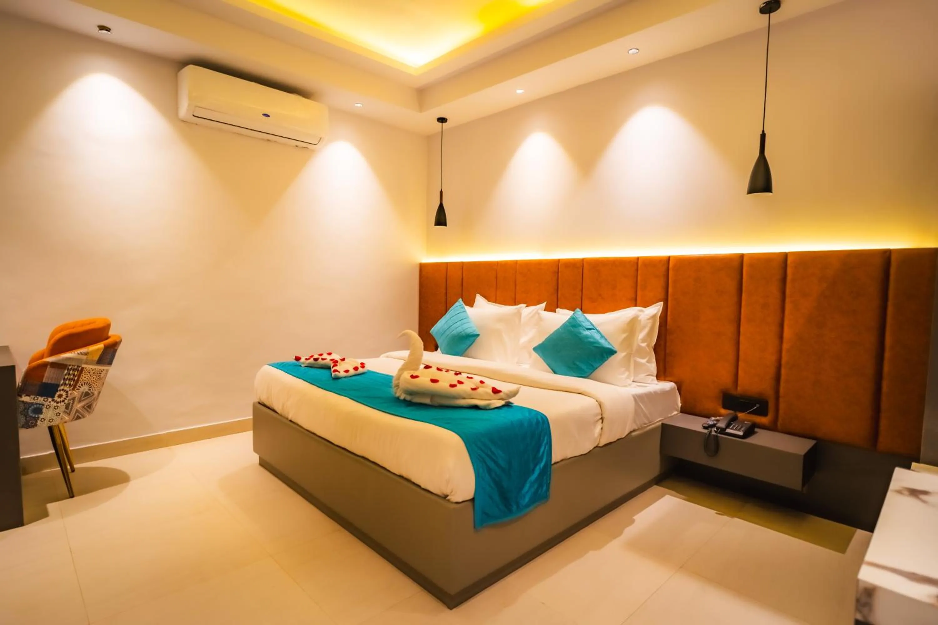 Bedroom, Bed in SKI Hotels and Resorts Rishikesh