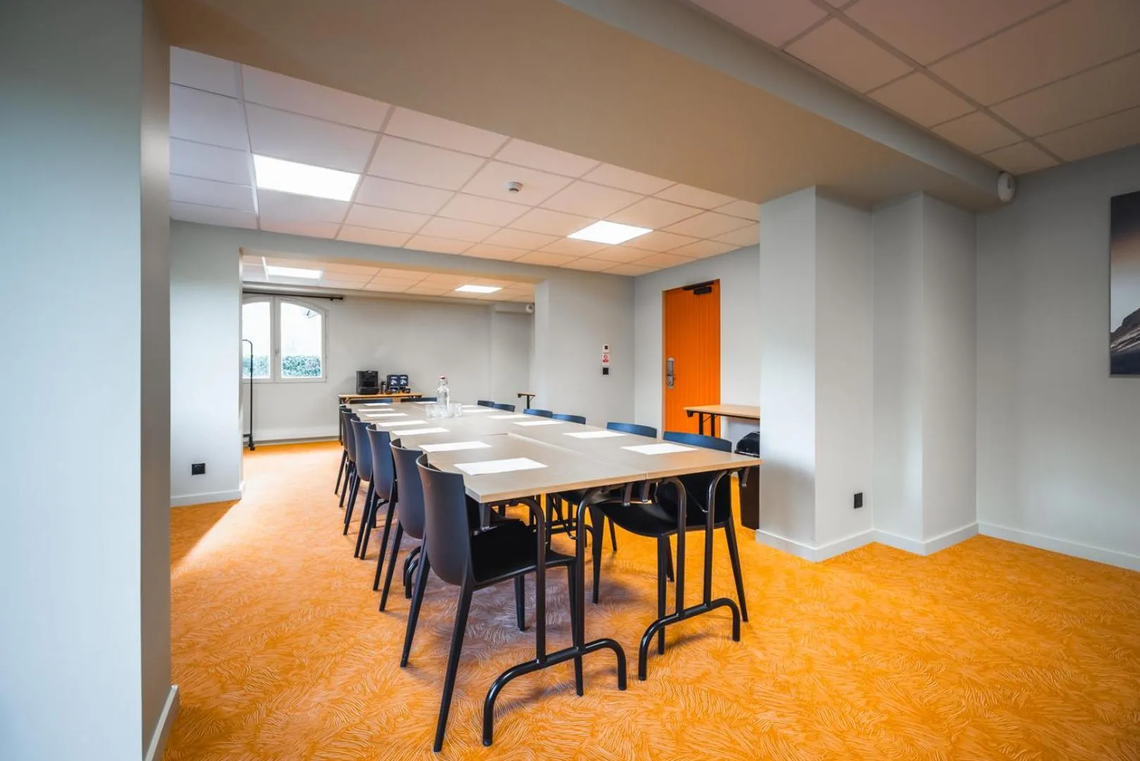 Seating area in Hotel Base Camp Lodge - Albertville