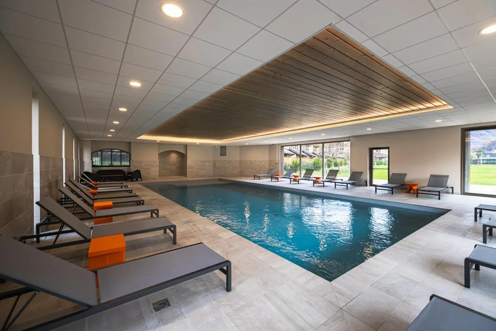 Pool view in Hotel Base Camp Lodge - Albertville Pool view in Hotel Base Camp Lodge - Albertville