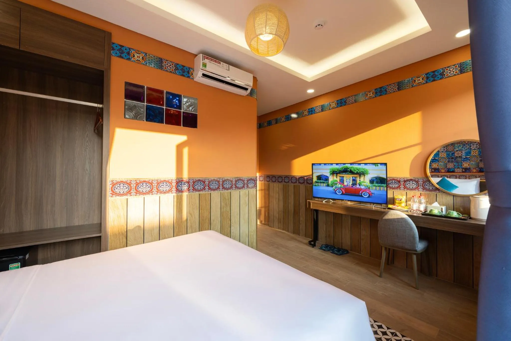 Bed in Venice Hotel Phu Quoc - Free Airport Shuttle & Sunset Town Tour
