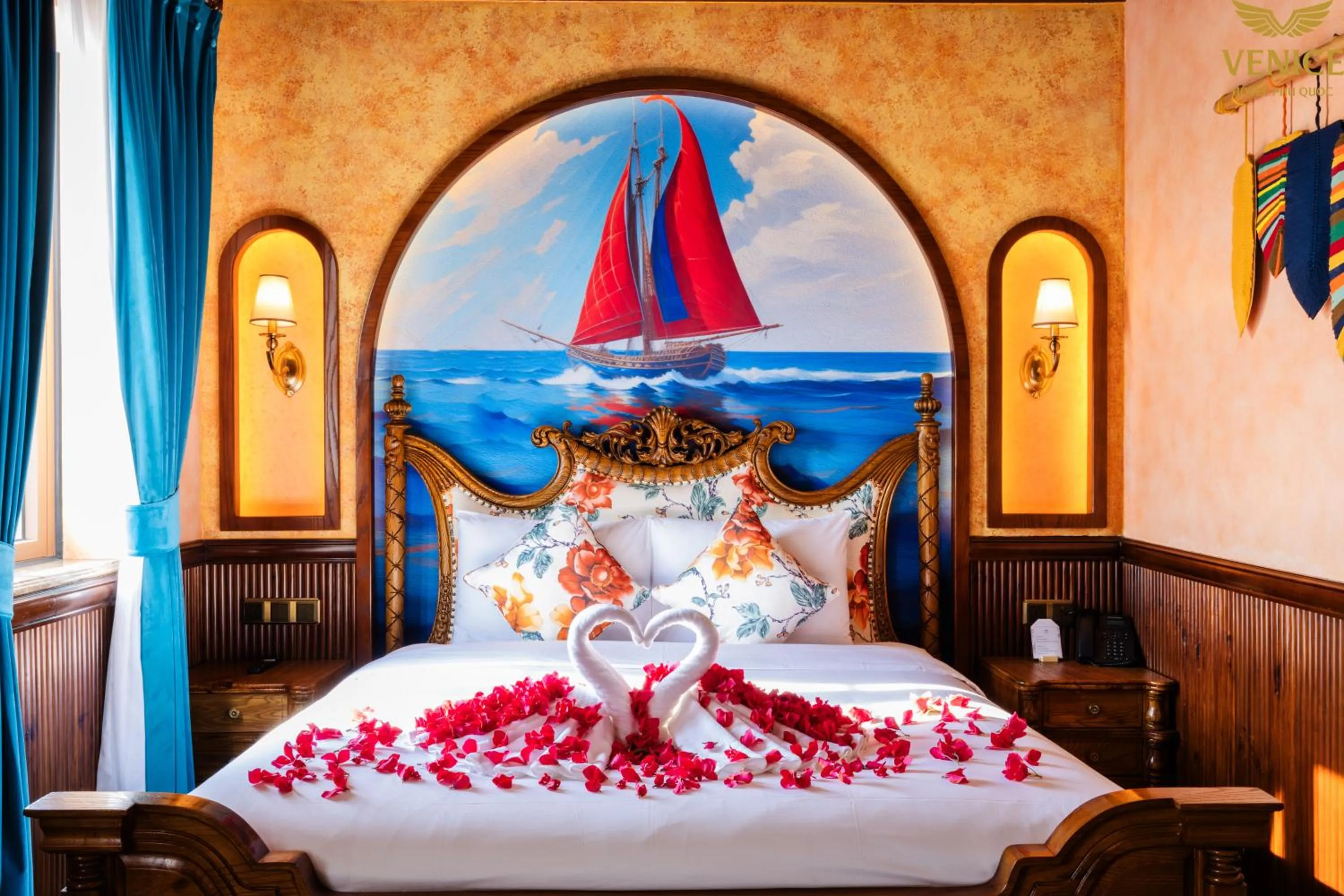 Bed in Venice Hotel Phu Quoc - Free Airport Shuttle & Sunset Town Tour