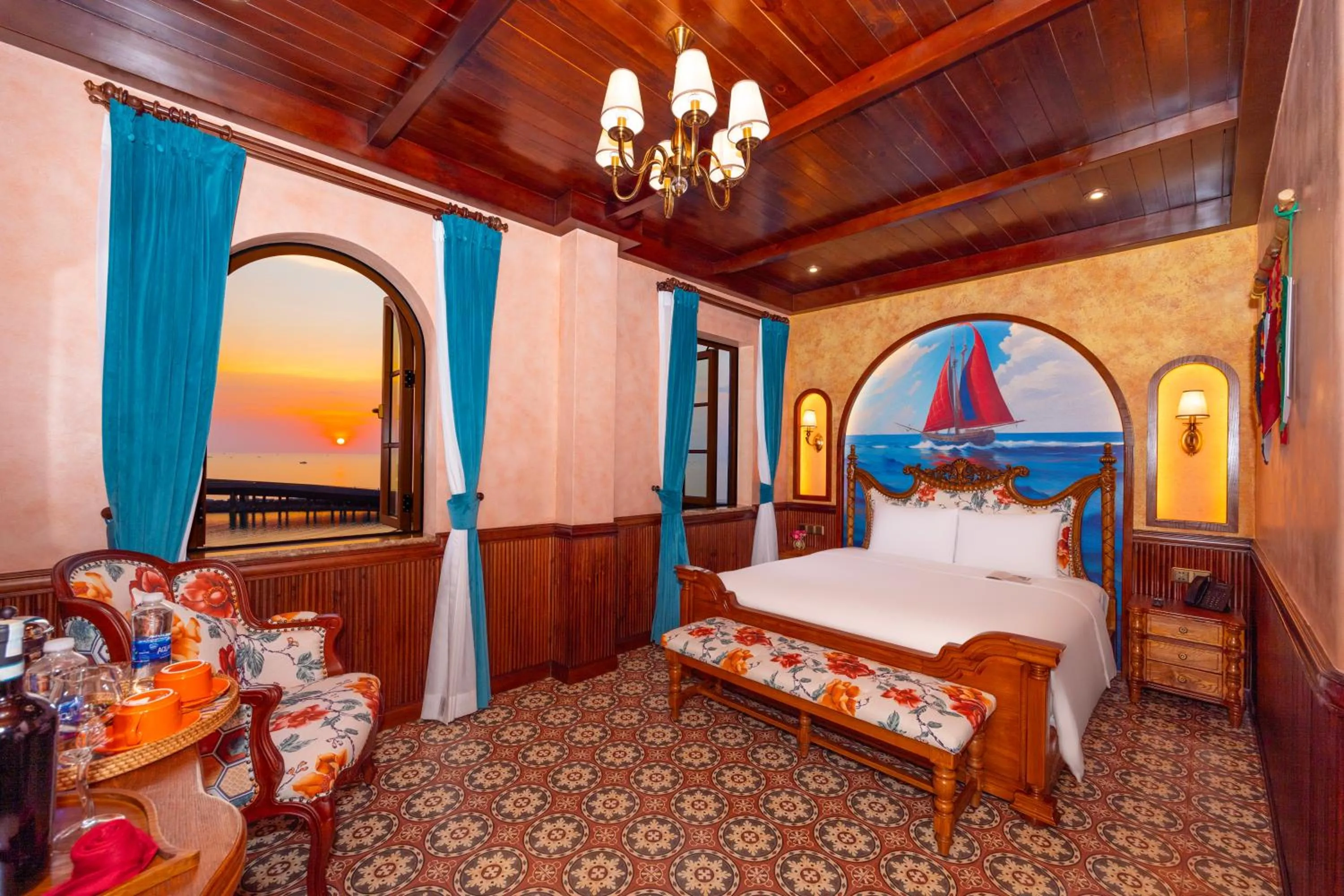 Bed in Venice Hotel Phu Quoc - Free Airport Shuttle & Sunset Town Tour