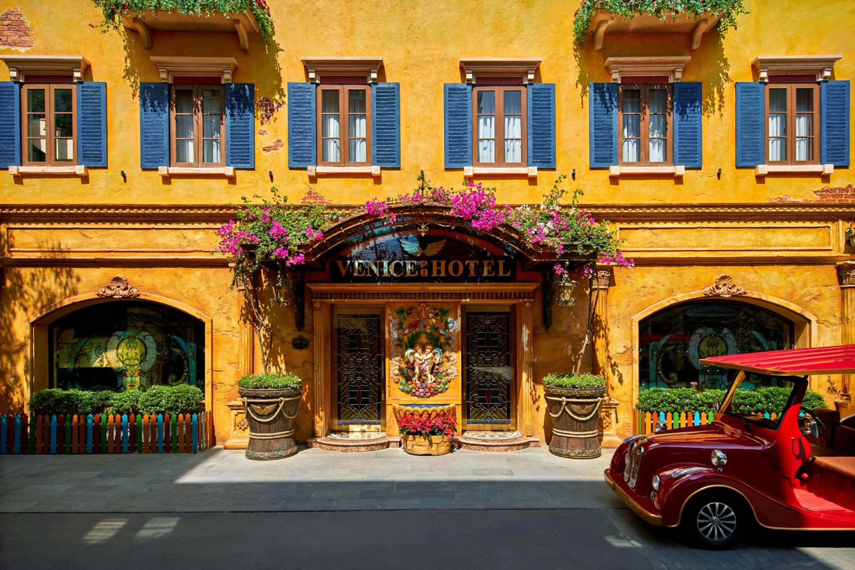 Property building in Venice Hotel Phu Quoc - Free Airport Shuttle & Sunset Town Tour