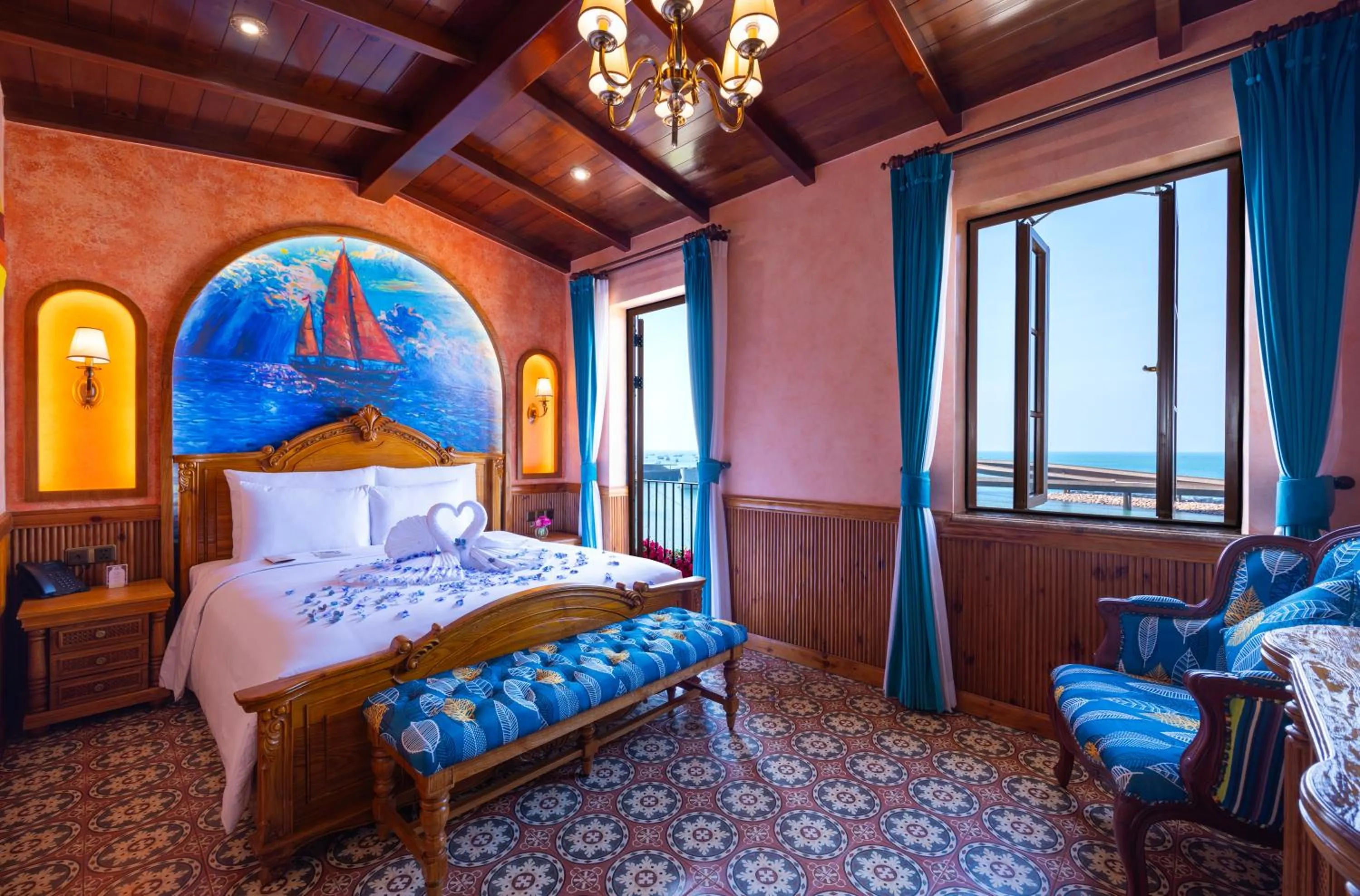 Bed in Venice Hotel Phu Quoc - Free Airport Shuttle & Sunset Town Tour