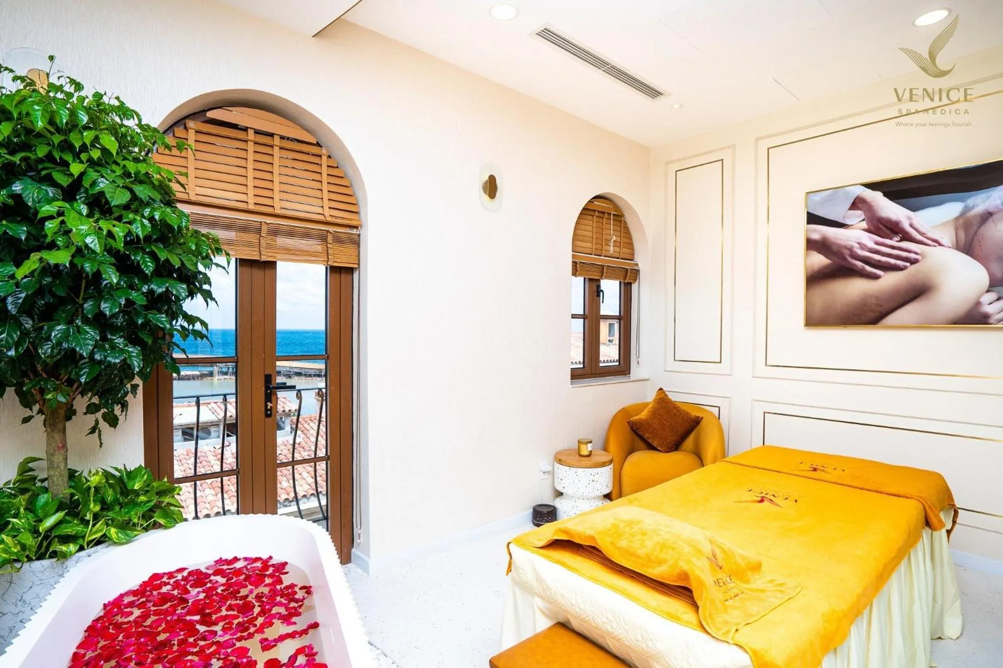 Massage, Bed in Venice Hotel Phu Quoc - Free Airport Shuttle & Sunset Town Tour