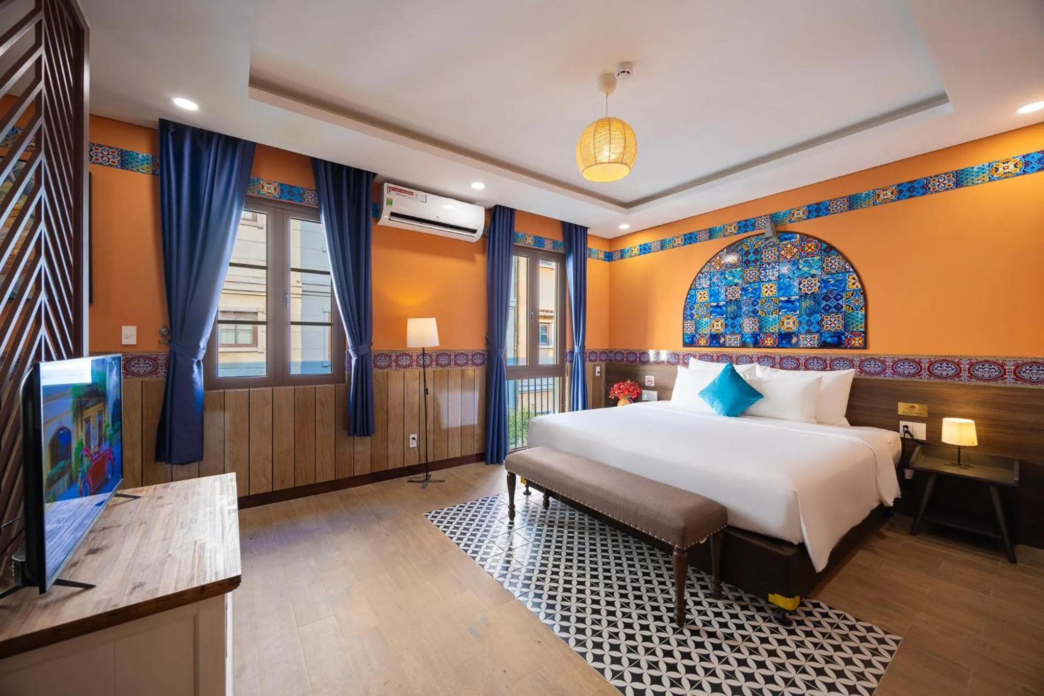 Bed in Venice Hotel Phu Quoc - Free Airport Shuttle & Sunset Town Tour