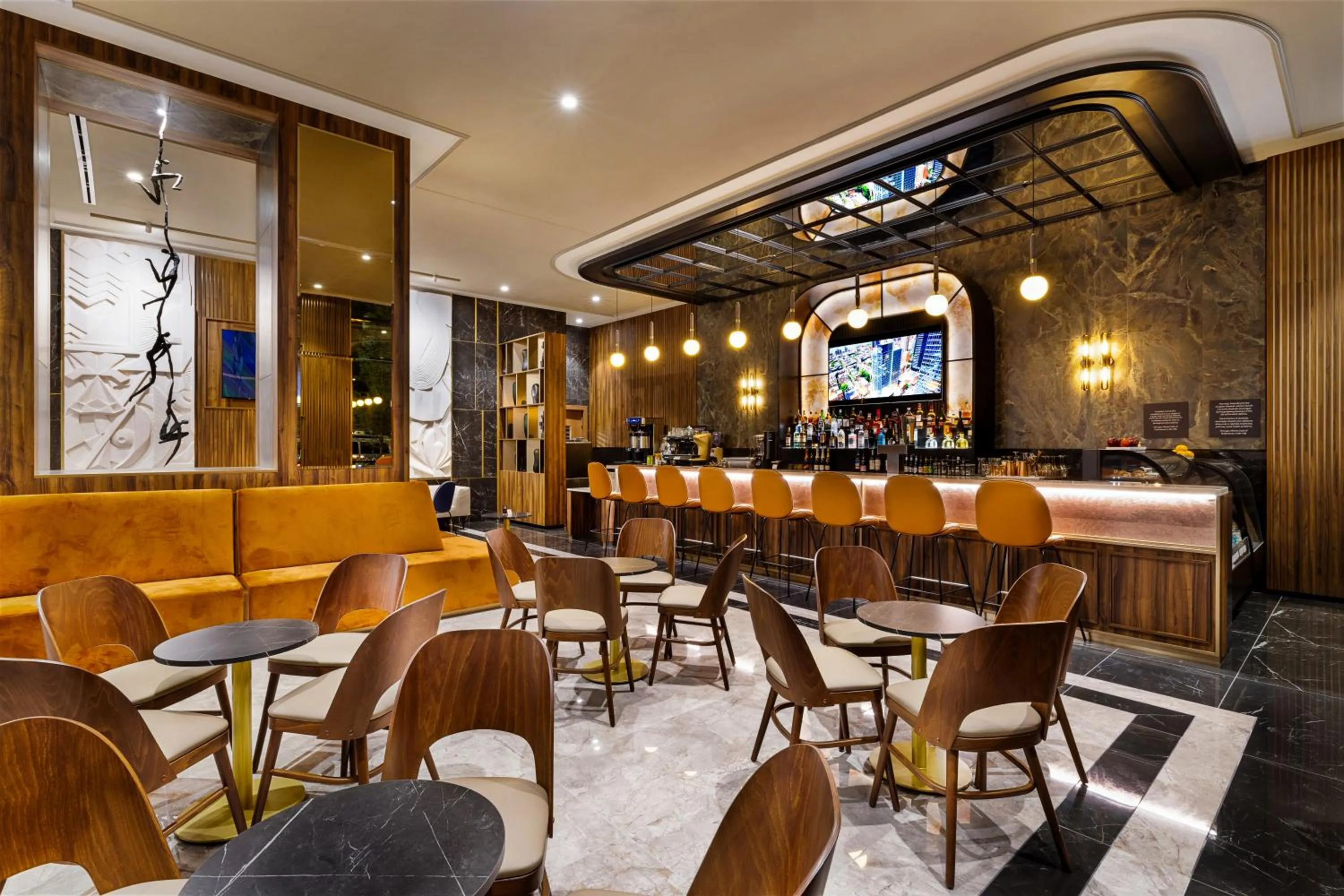 Lounge or bar in Riu Plaza Chicago