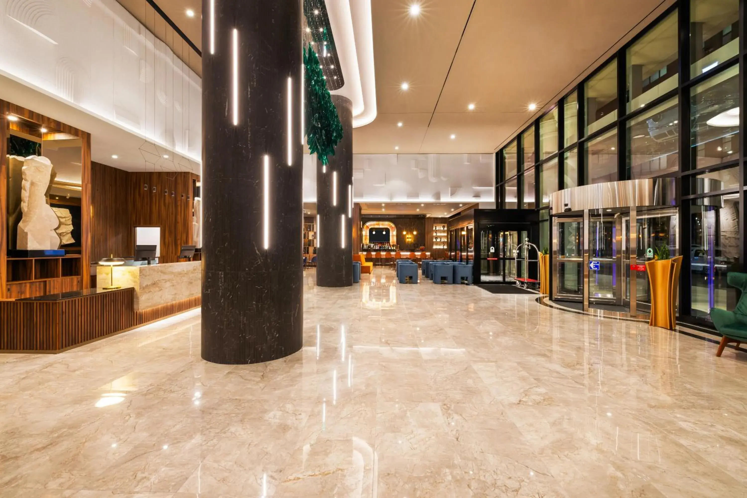 Lobby or reception in Riu Plaza Chicago Lobby or reception in Riu Plaza Chicago