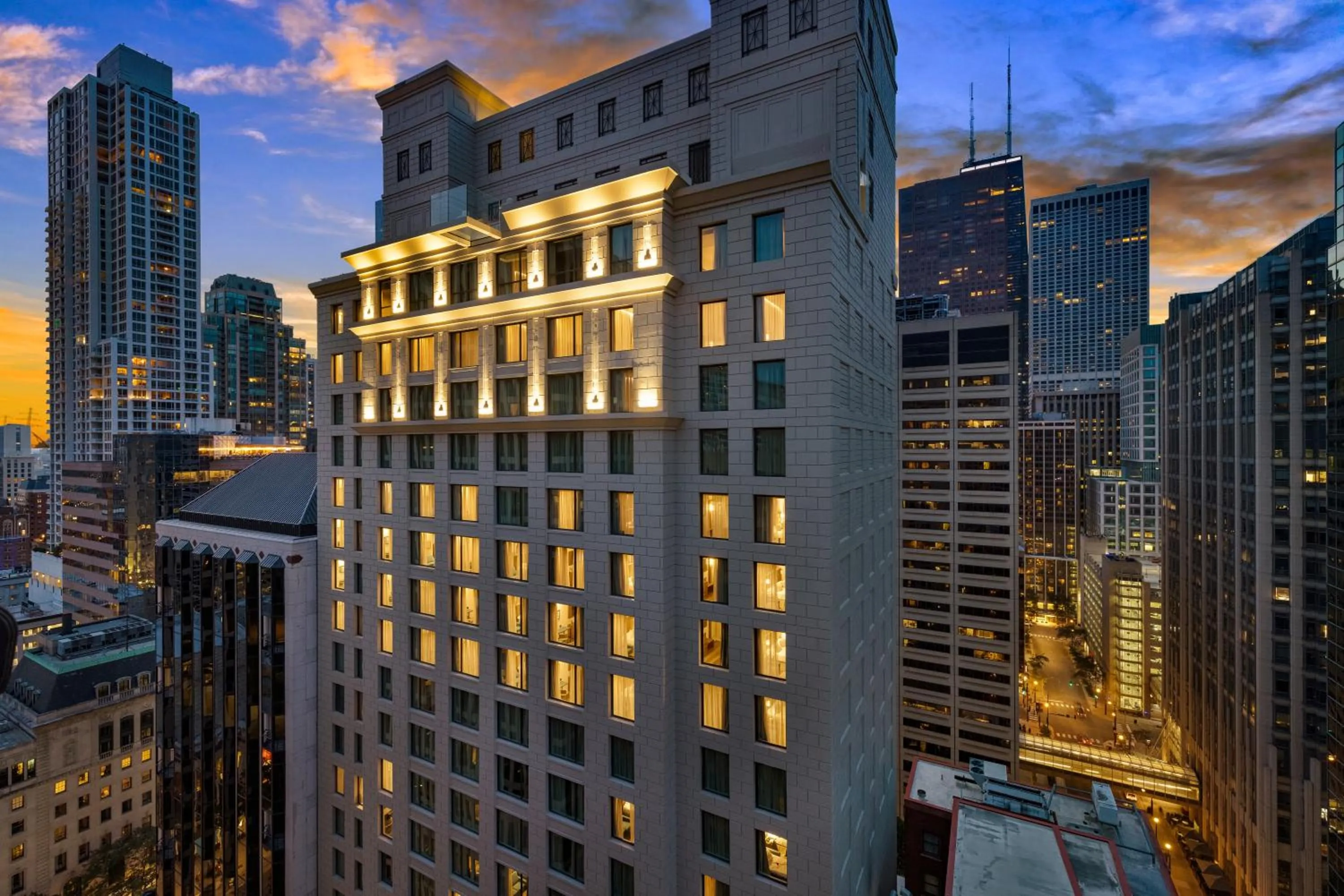 Property building in Riu Plaza Chicago