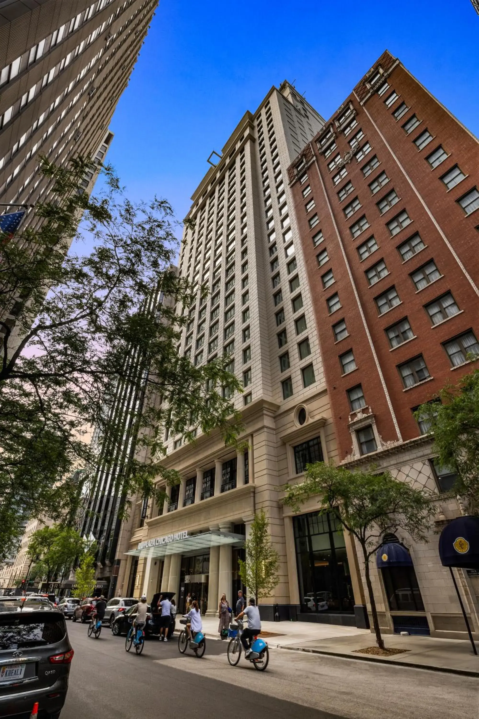 Property building in Riu Plaza Chicago Property building in Riu Plaza Chicago