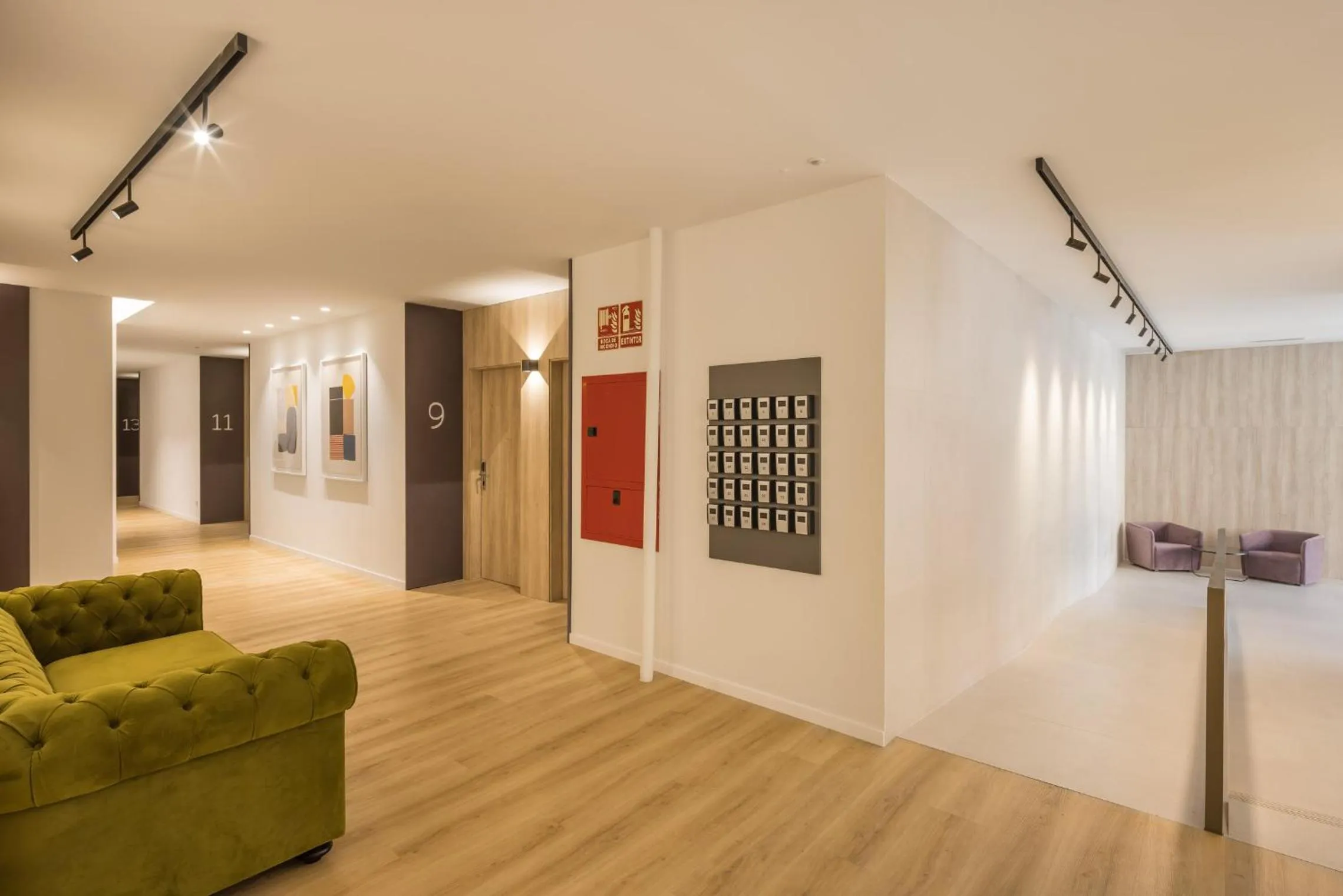 Decorative detail in Mon Suites Jardín de Ayora