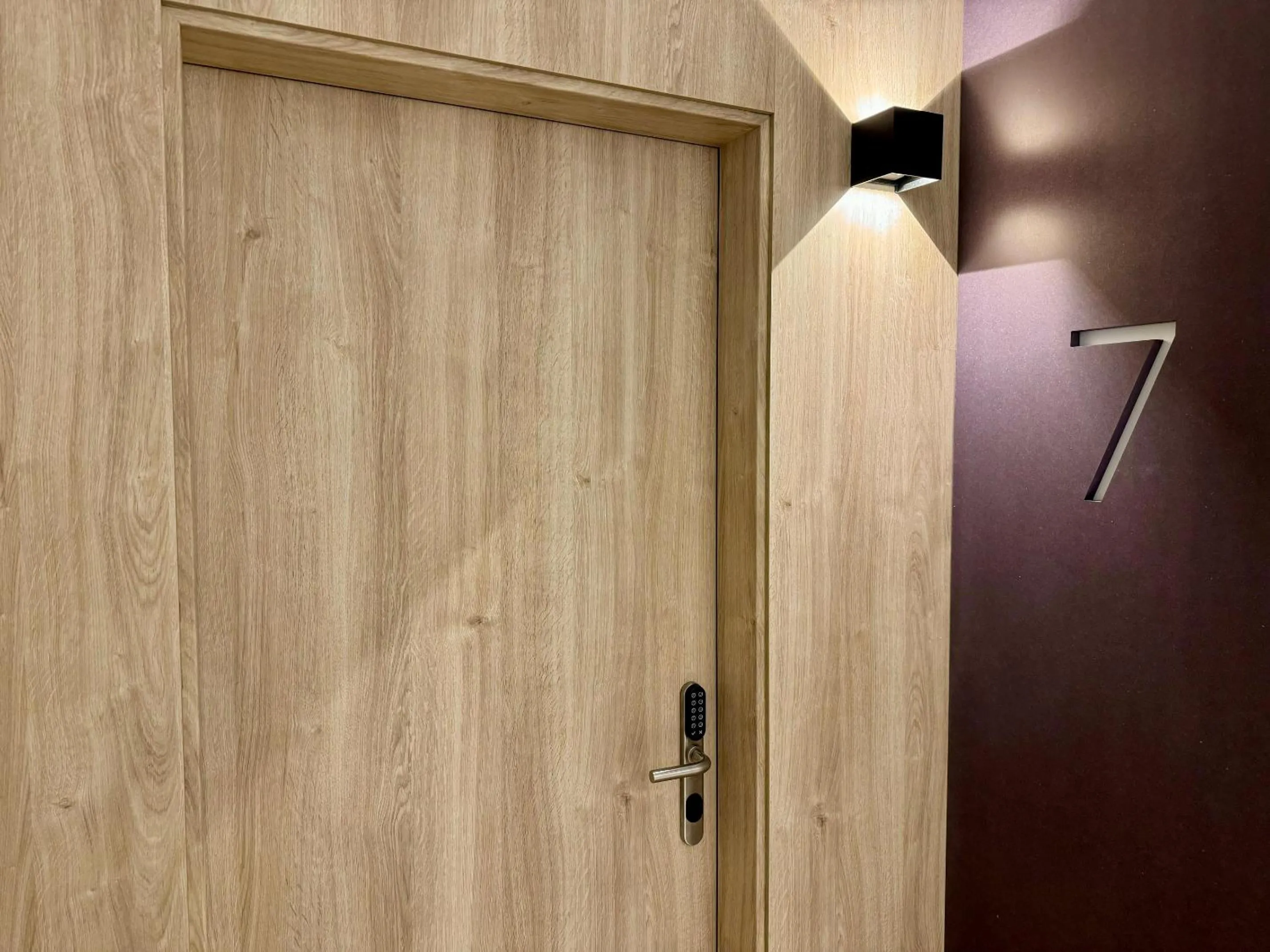 Decorative detail in Mon Suites Jardín de Ayora