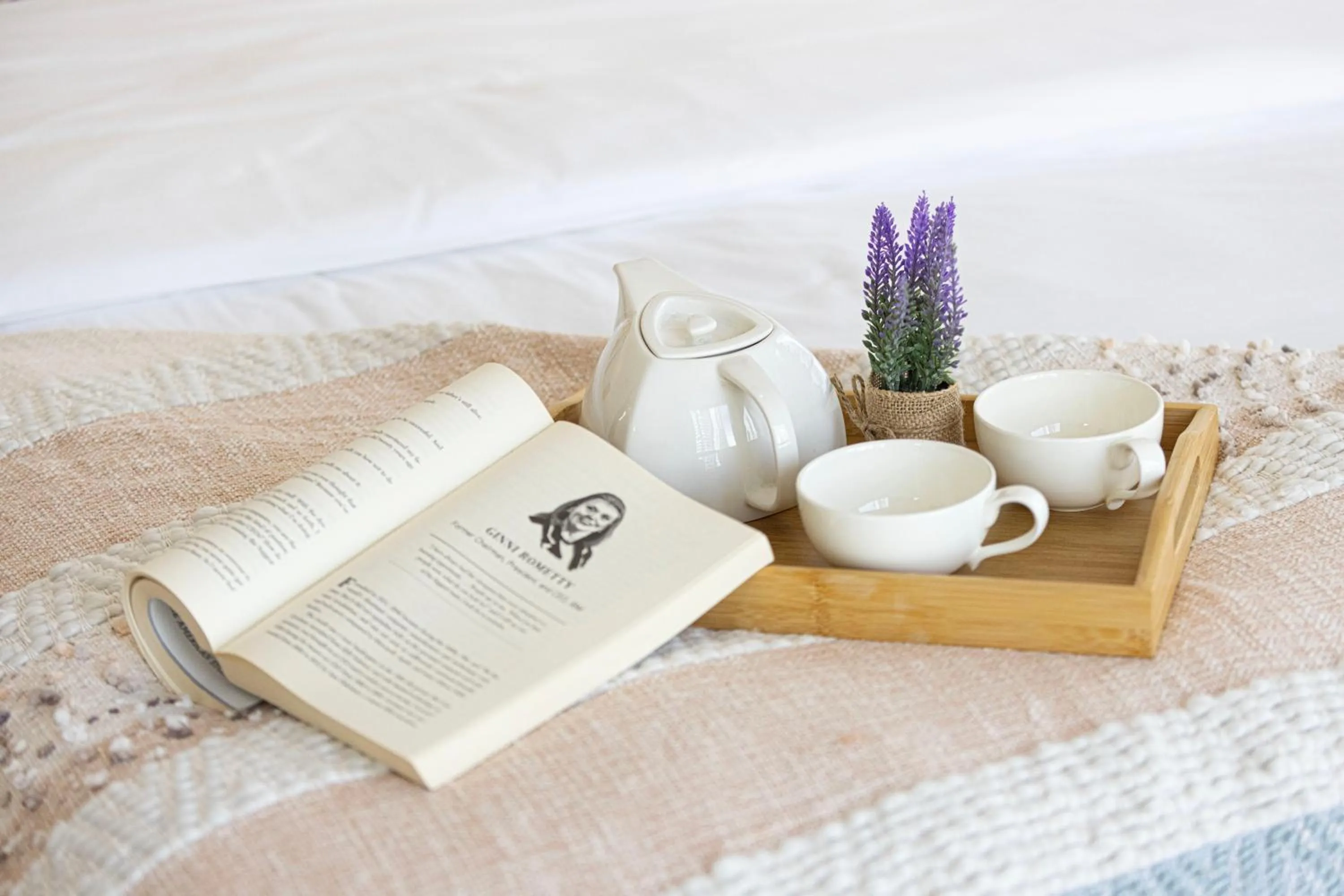 Bed in Salt of the Ocean in JBR by Lagom