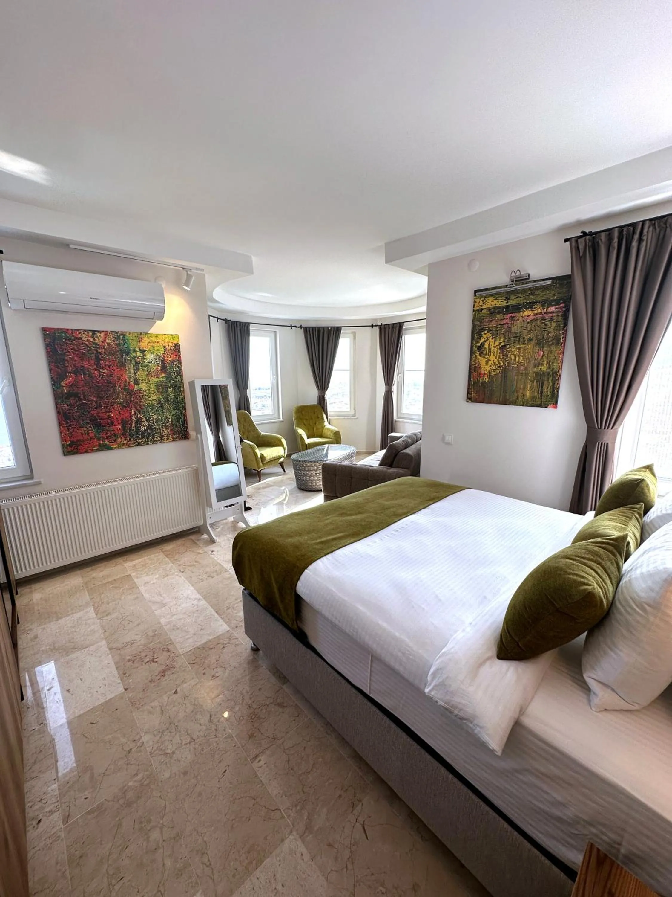 Photo of the whole room, Bed in Suuyla Kazdagları