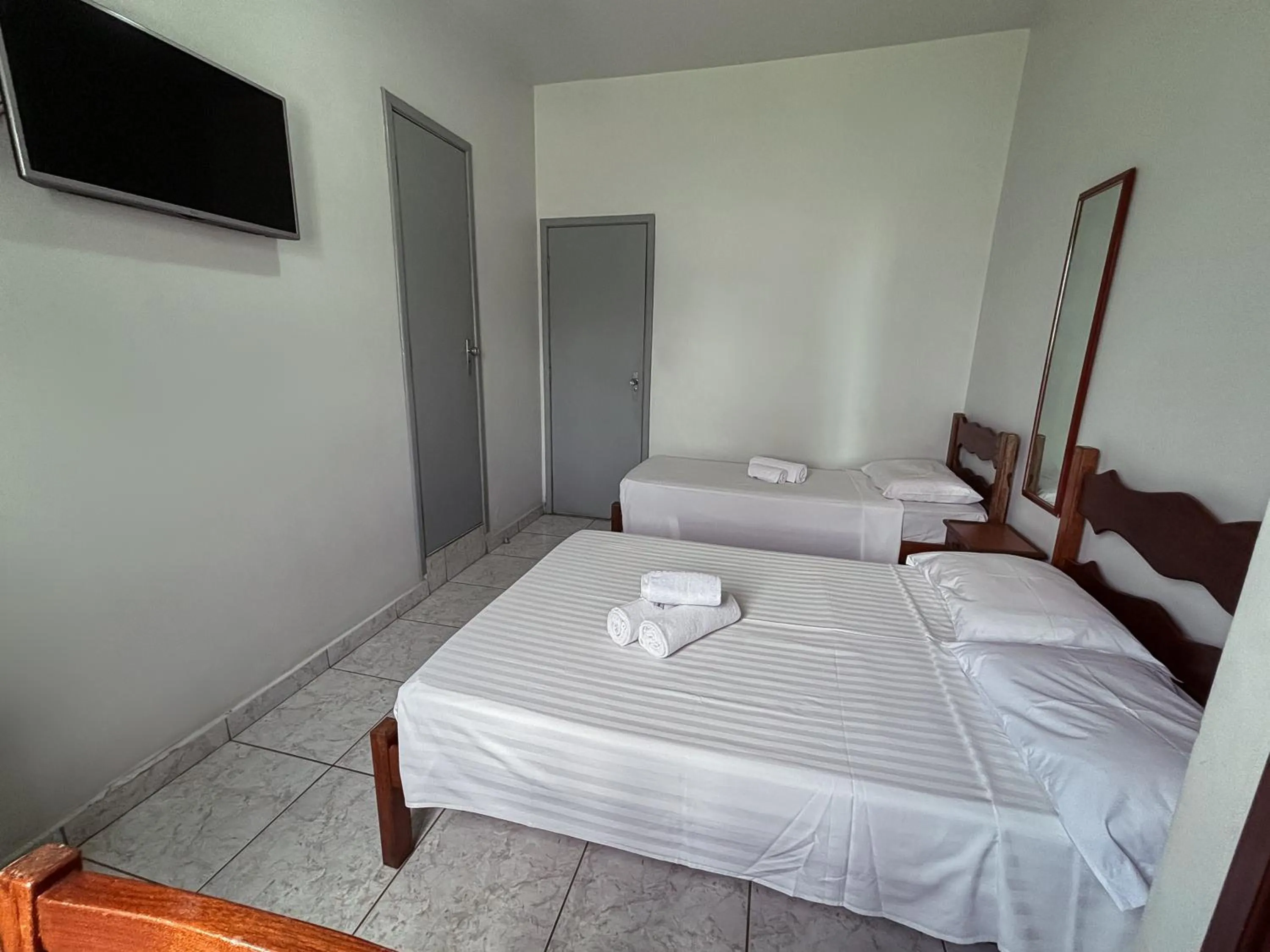 Bed in Carlton Express Imbiara