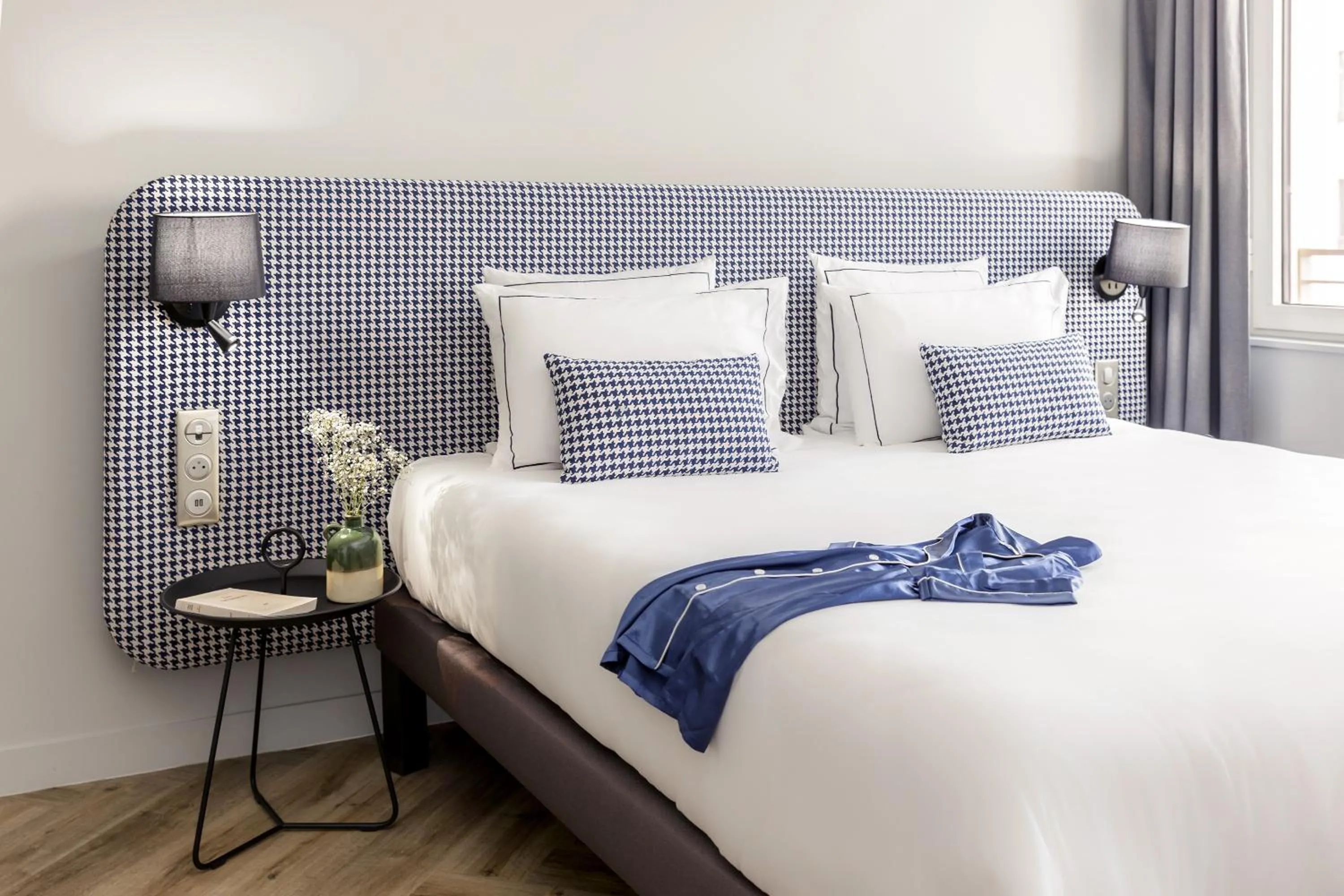 Bed in Appart'City Collection Paris Roissy CDG Airport