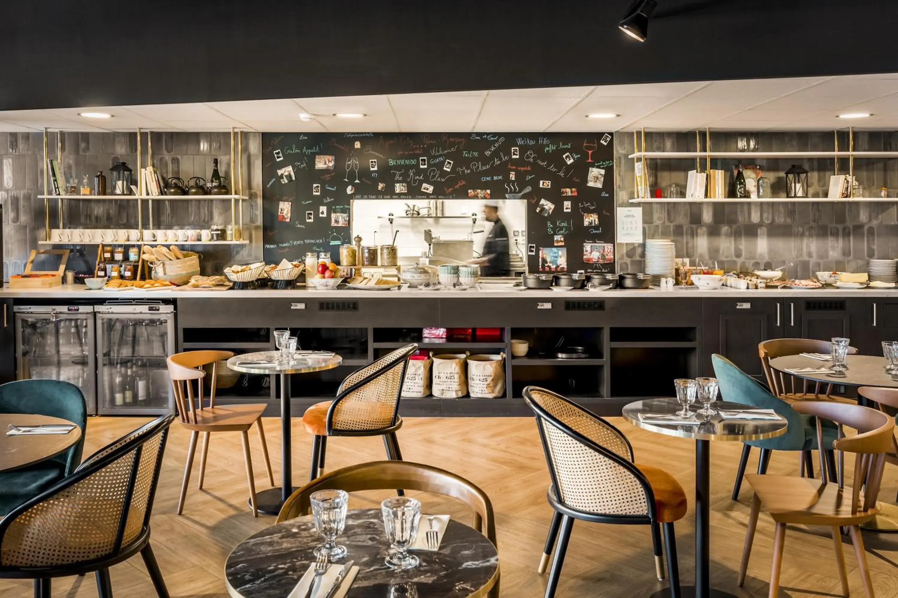 Restaurant/places to eat in Appart'City Collection Paris Roissy CDG Airport Restaurant/places to eat in Appart'City Collection Paris Roissy CDG Airport