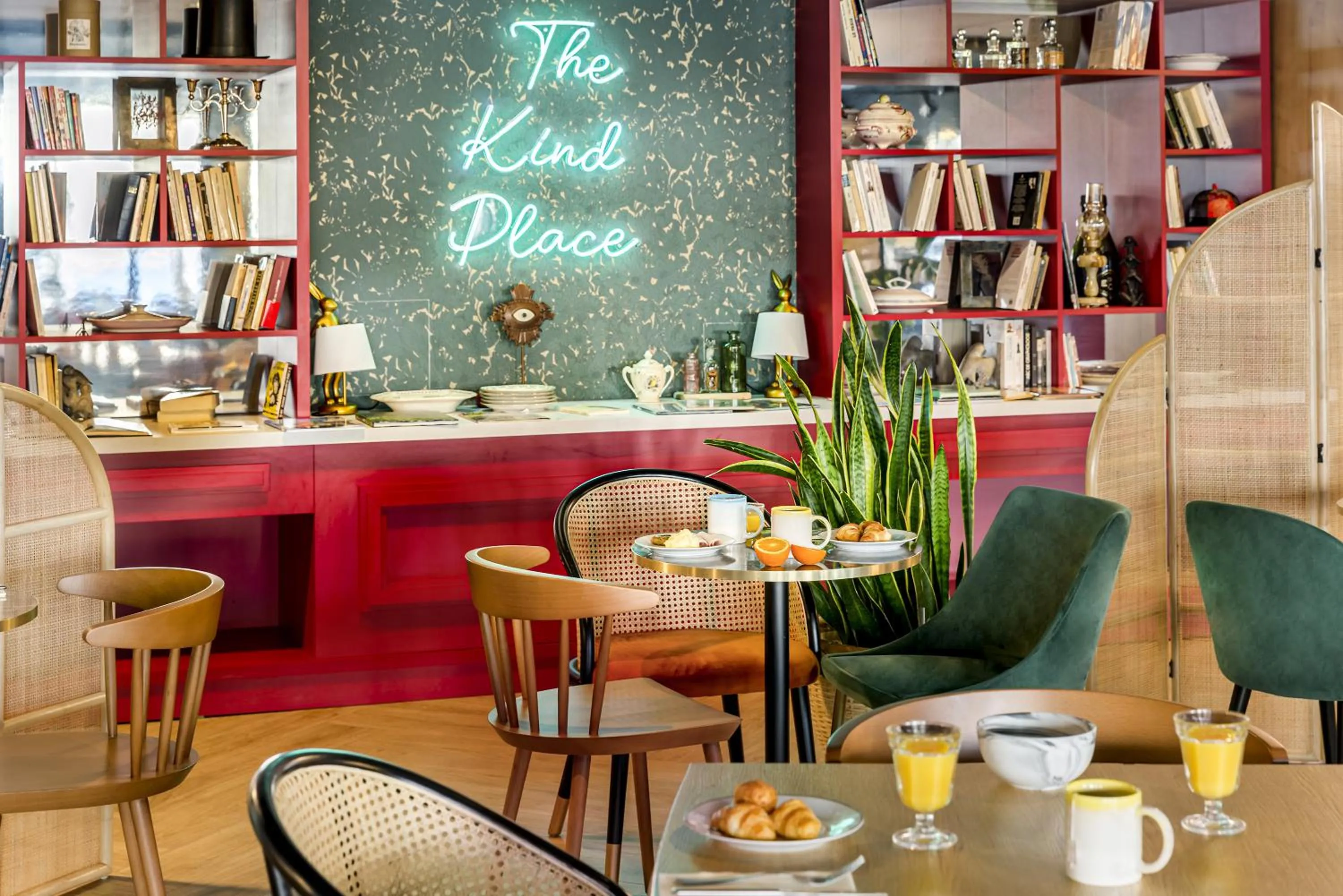 Restaurant/places to eat in Appart'City Collection Paris Roissy CDG Airport