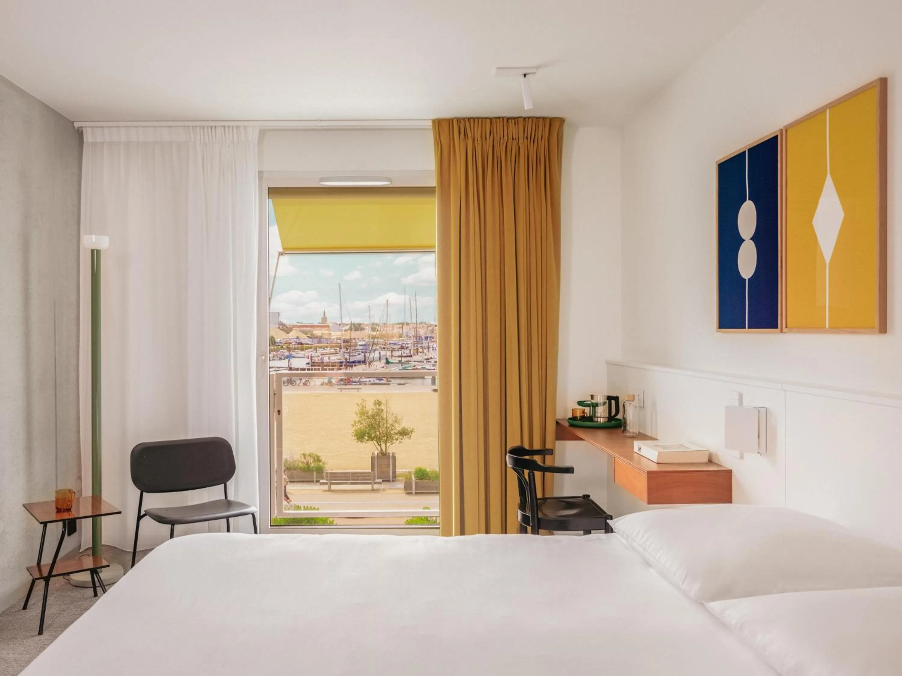 Bedroom, Bed in Hôtel Vertime