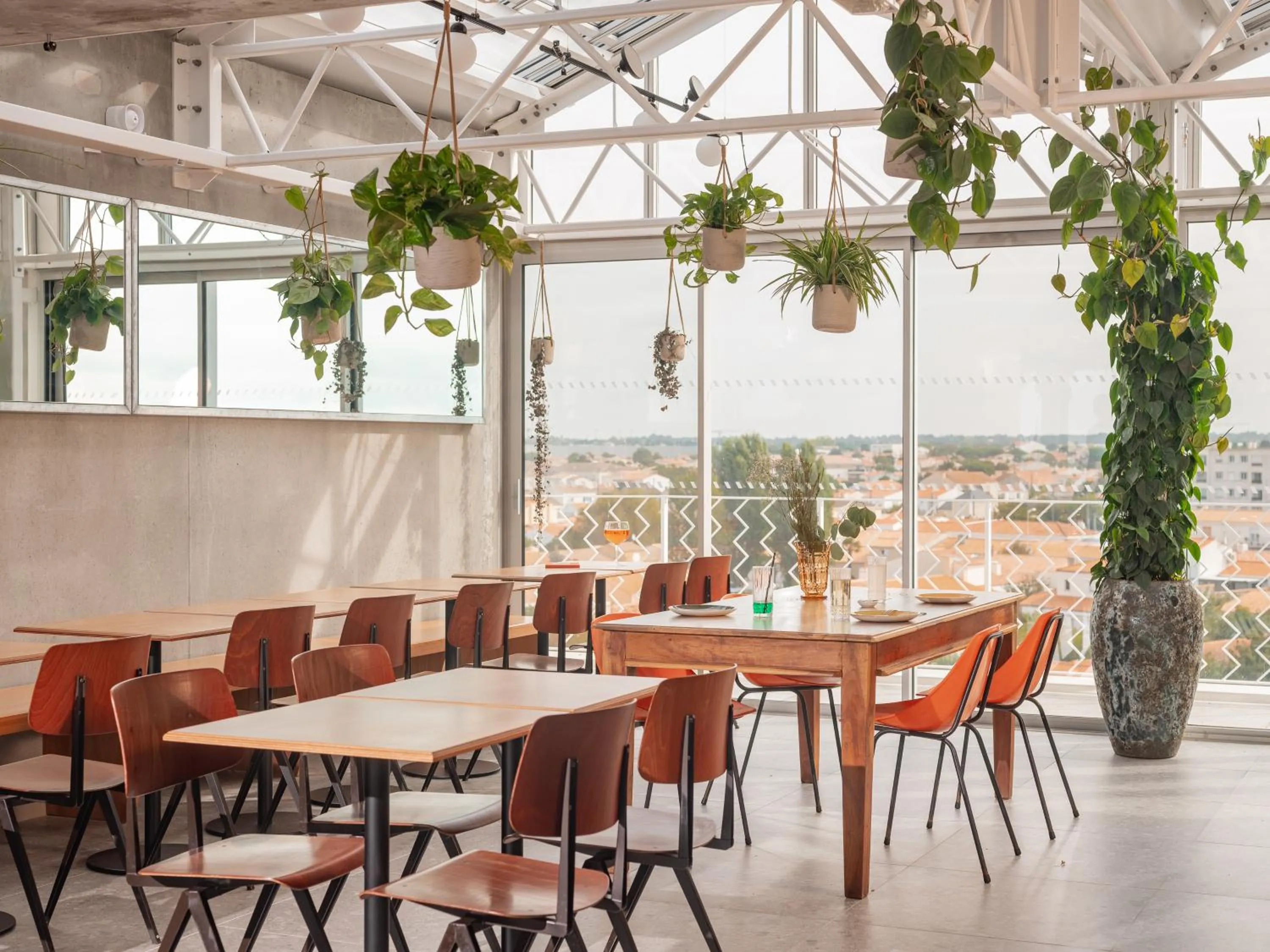 Restaurant/places to eat in Hôtel Vertime