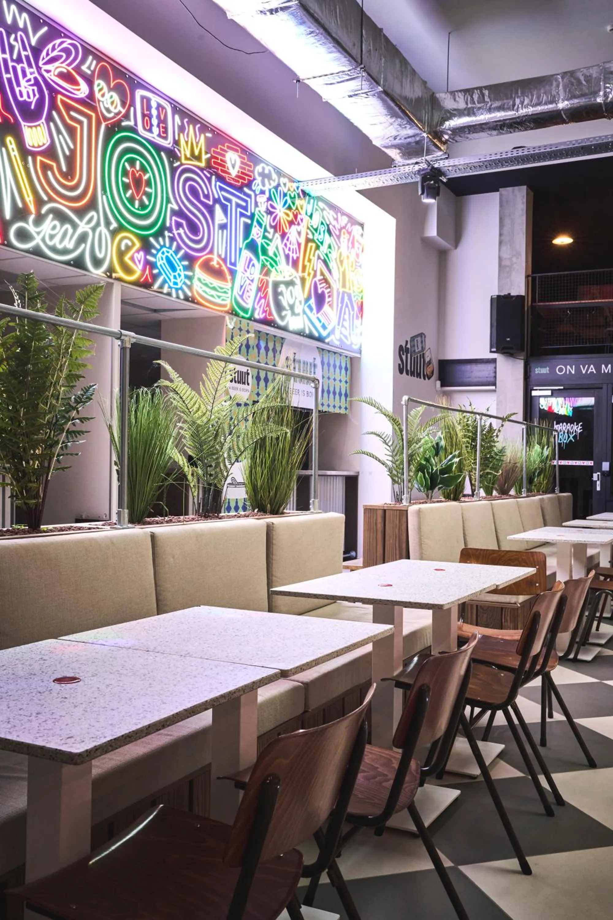 Seating area in JOST Hôtel Lille Centre