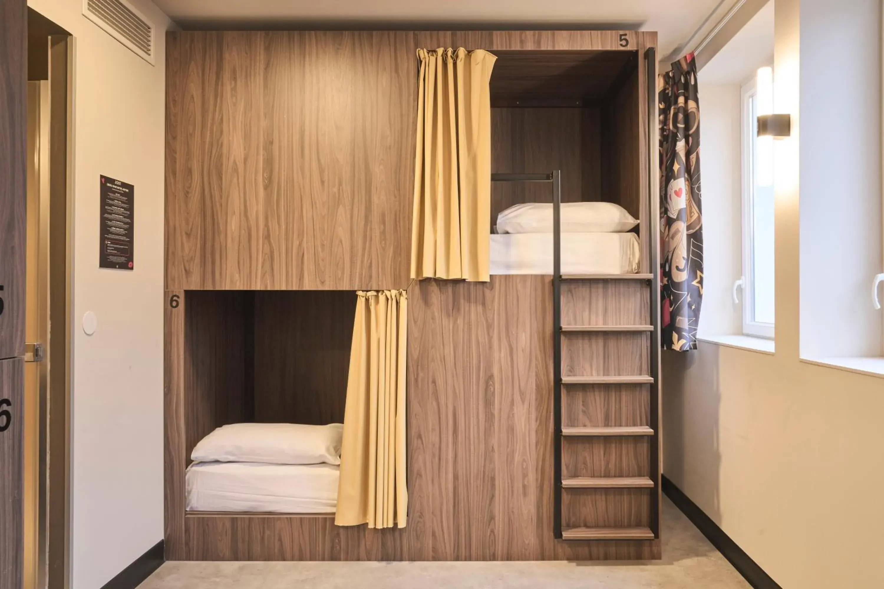 bunk bed, Bed in JOST Hôtel Lille Centre bunk bed, Bed in JOST Hôtel Lille Centre