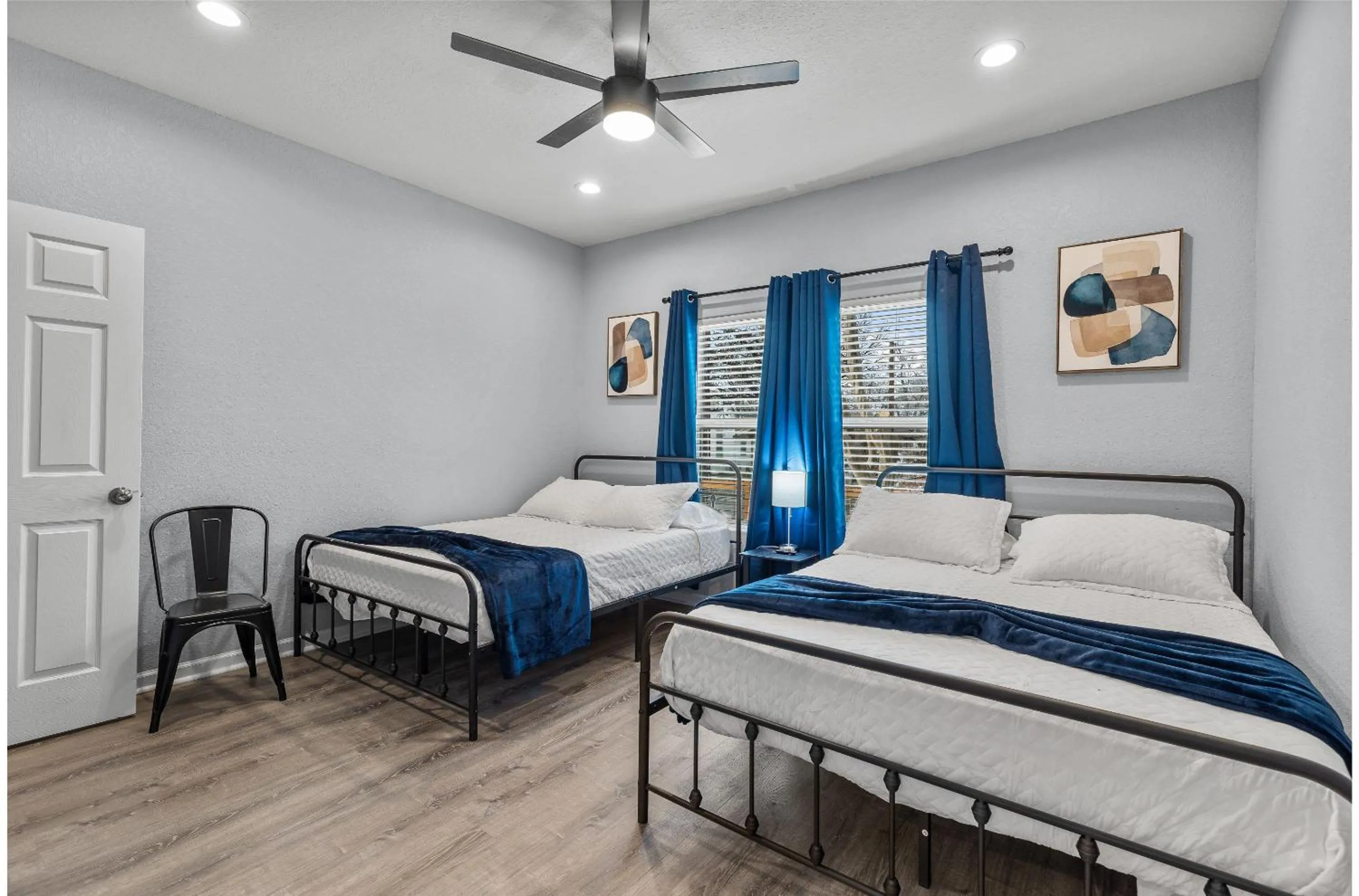 Other, Bed in Charming Walkable 4 BR2.5 BA Near Dtown Riverwalk