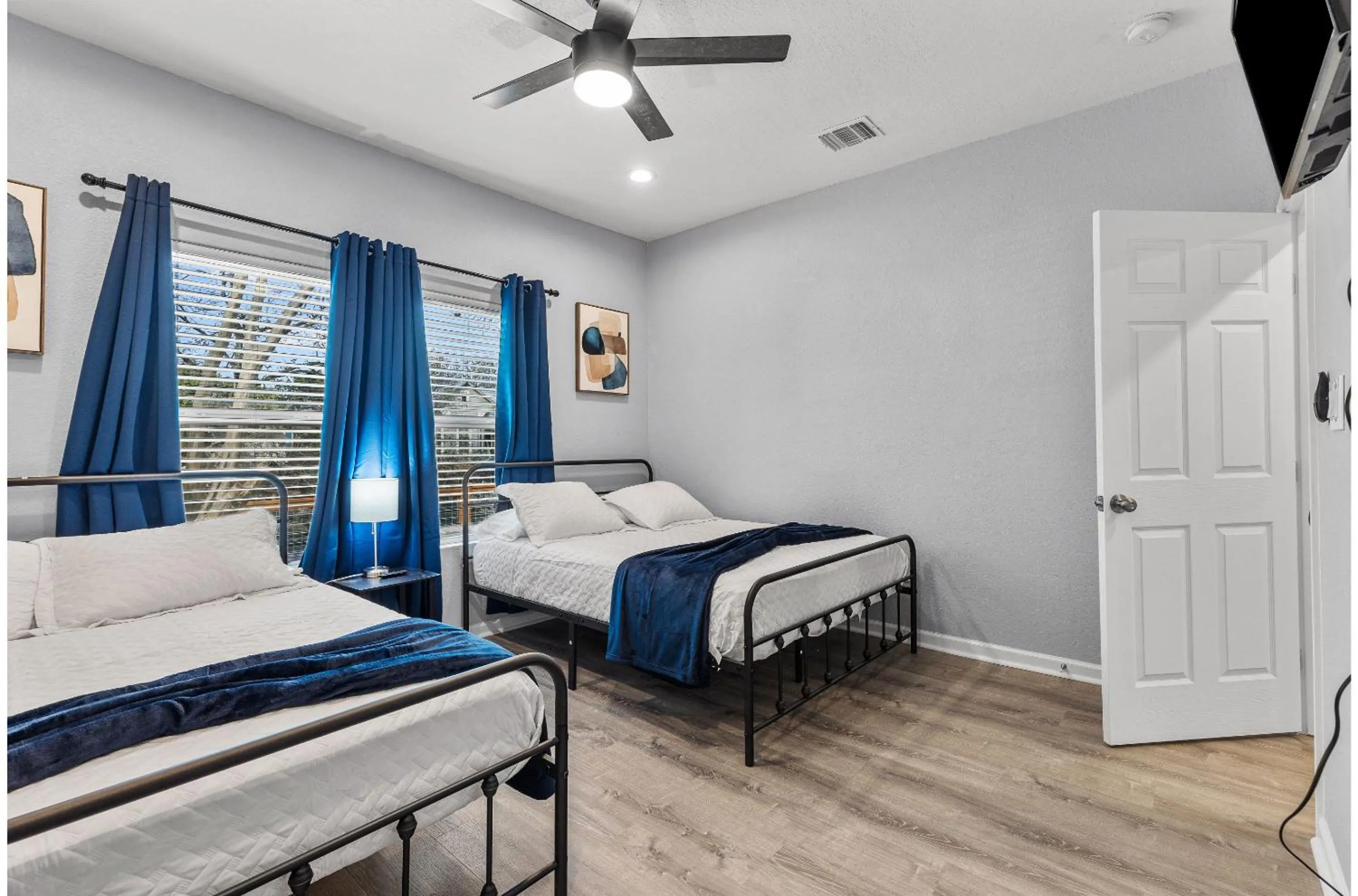 Other, Bed in Charming Walkable 4 BR2.5 BA Near Dtown Riverwalk
