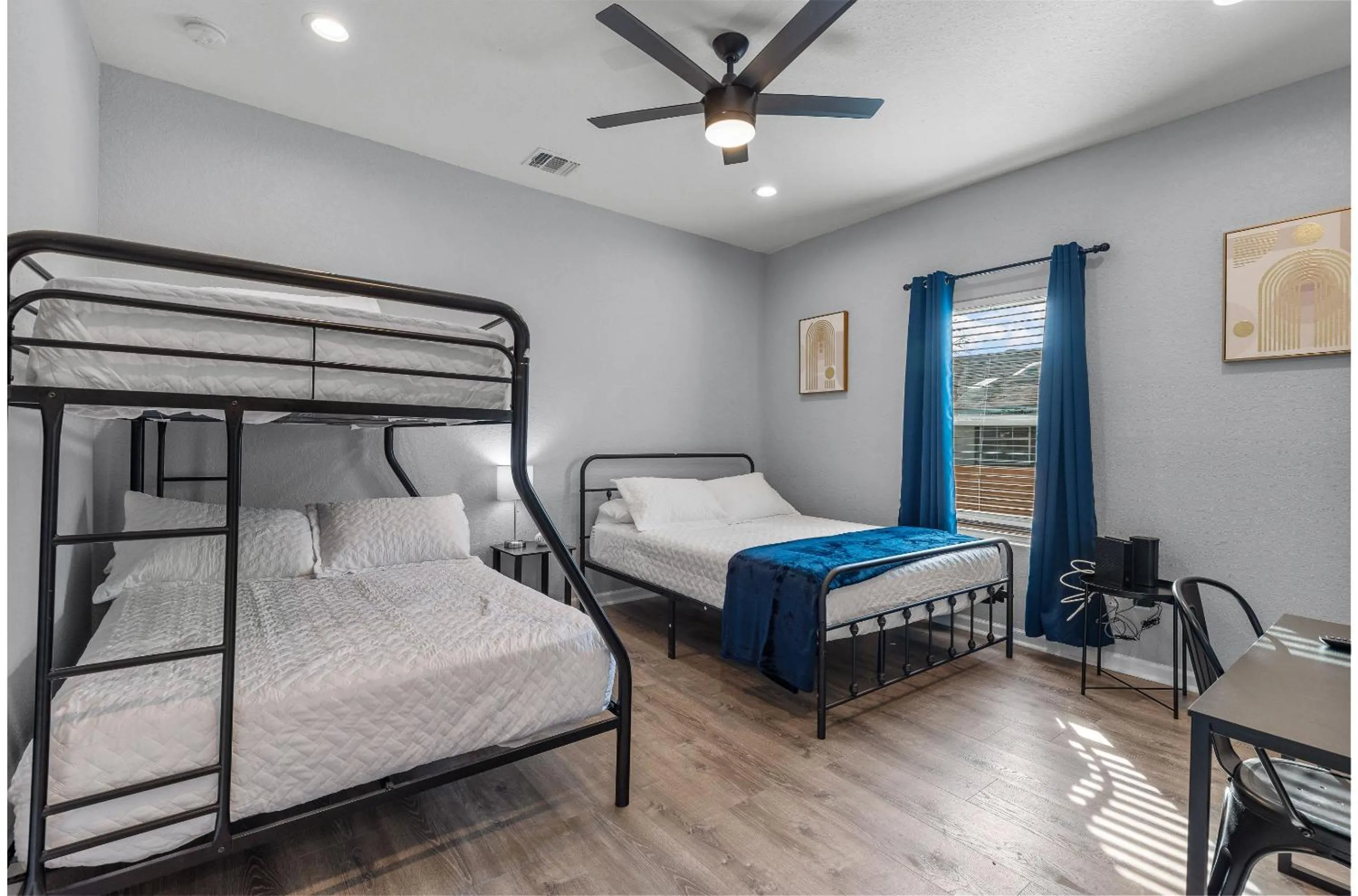Other, Bed in Charming Walkable 4 BR2.5 BA Near Dtown Riverwalk