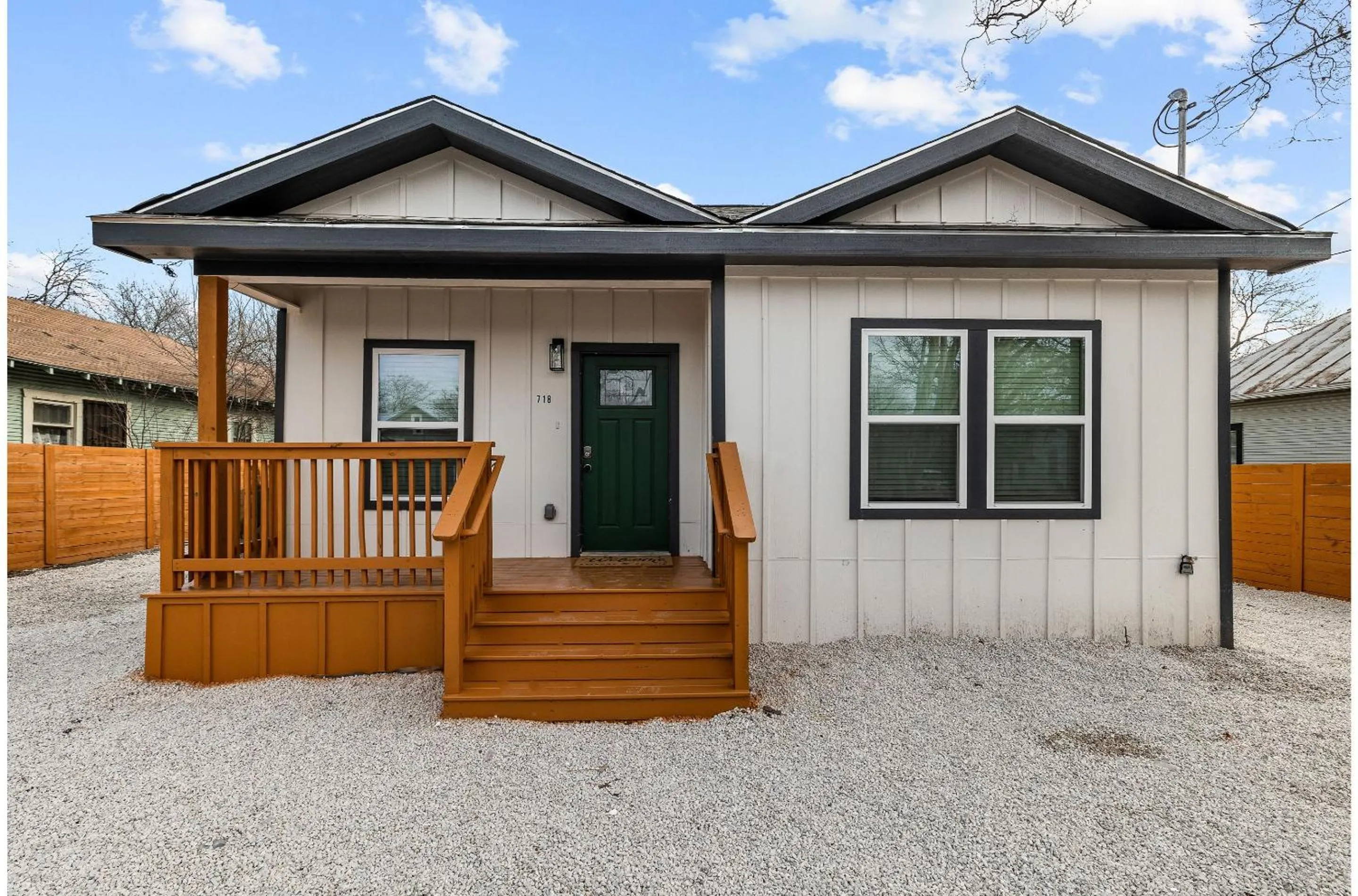 Other in Charming Walkable 4 BR2.5 BA Near Dtown Riverwalk