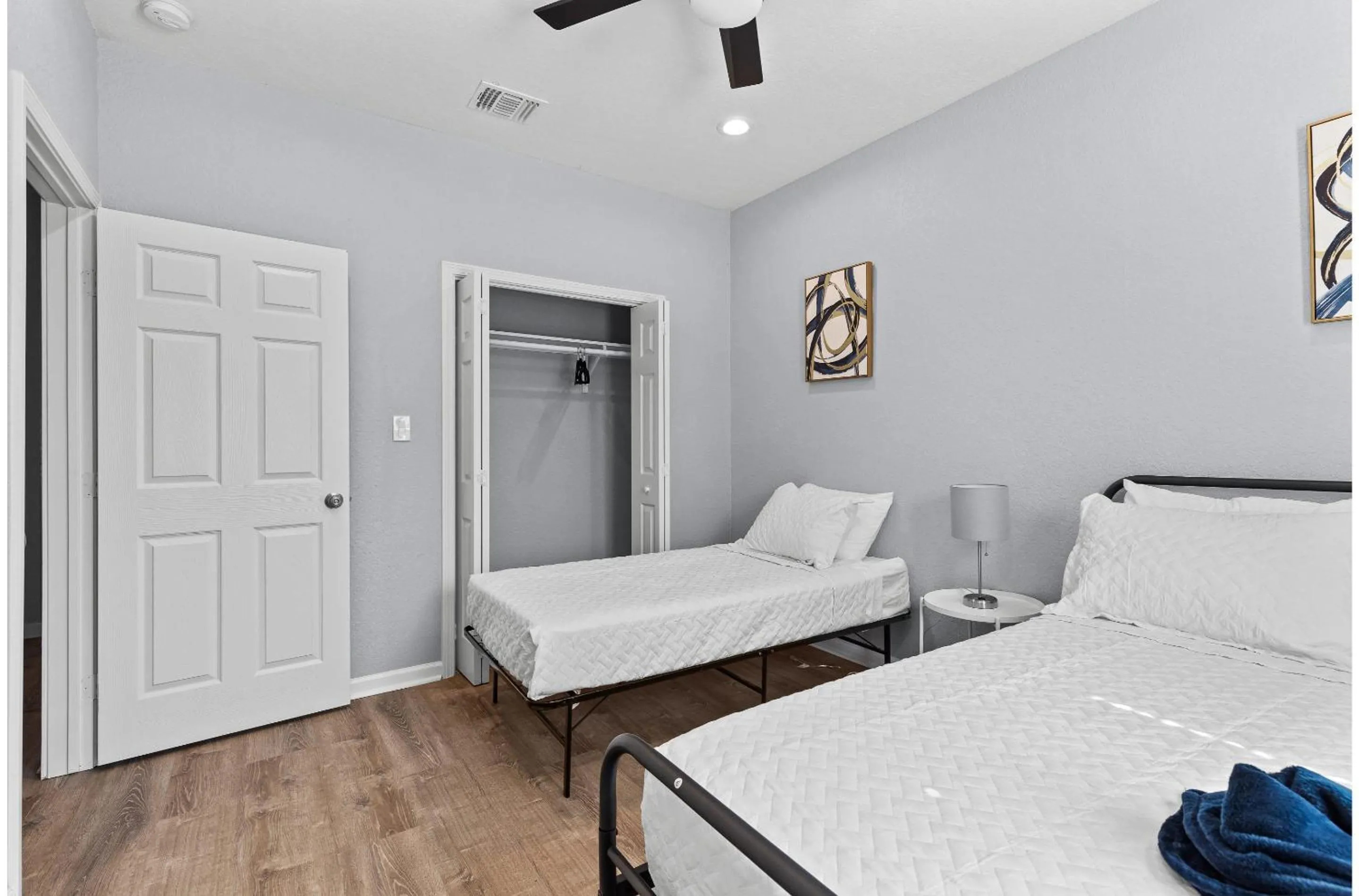 Other, Bed in Charming Walkable 4 BR2.5 BA Near Dtown Riverwalk